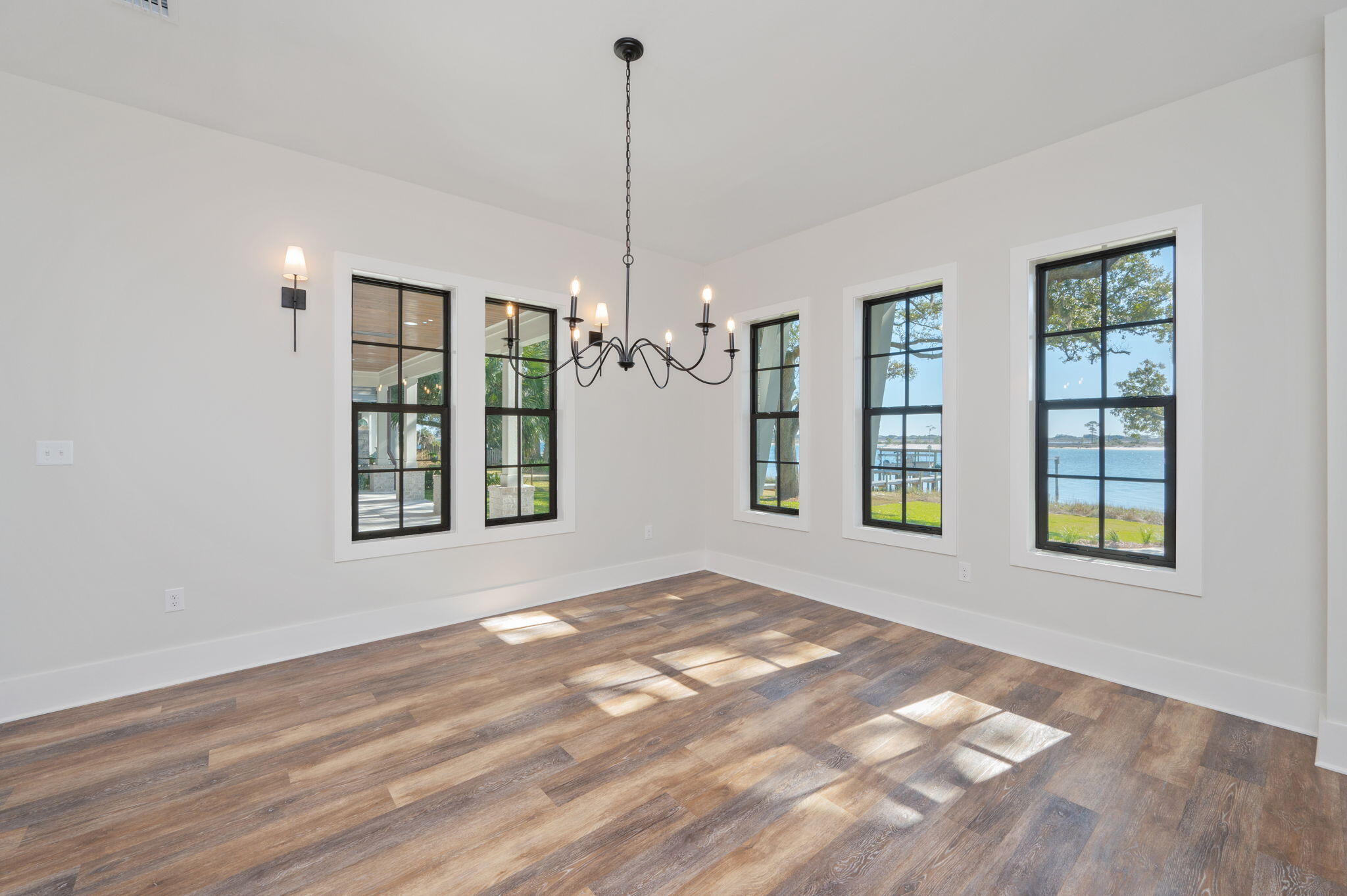 NONESUCH WAY - Residential