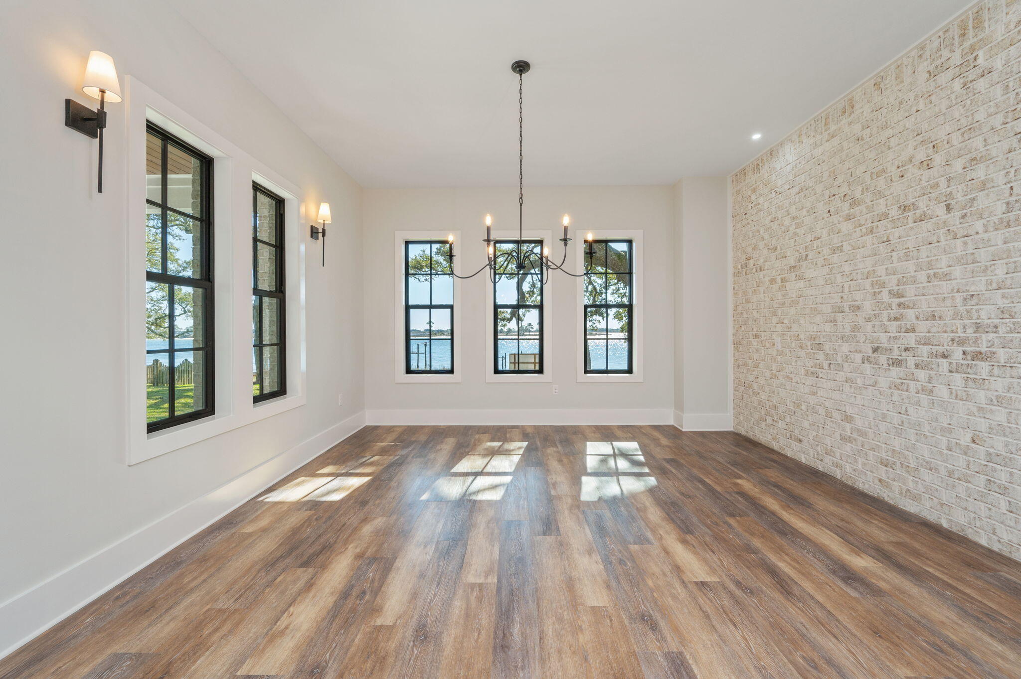 NONESUCH WAY - Residential