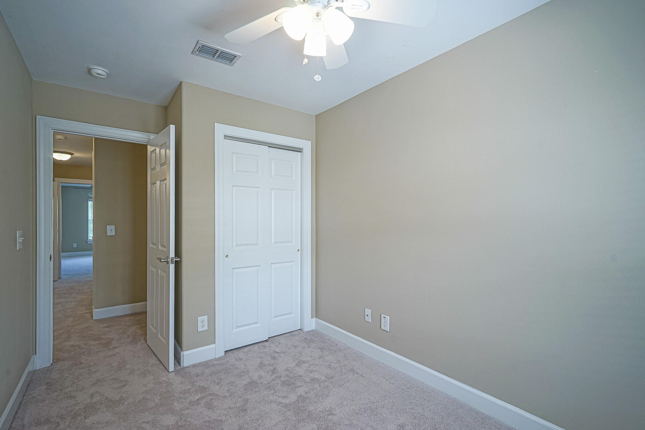 EAGLE BAY - Residential