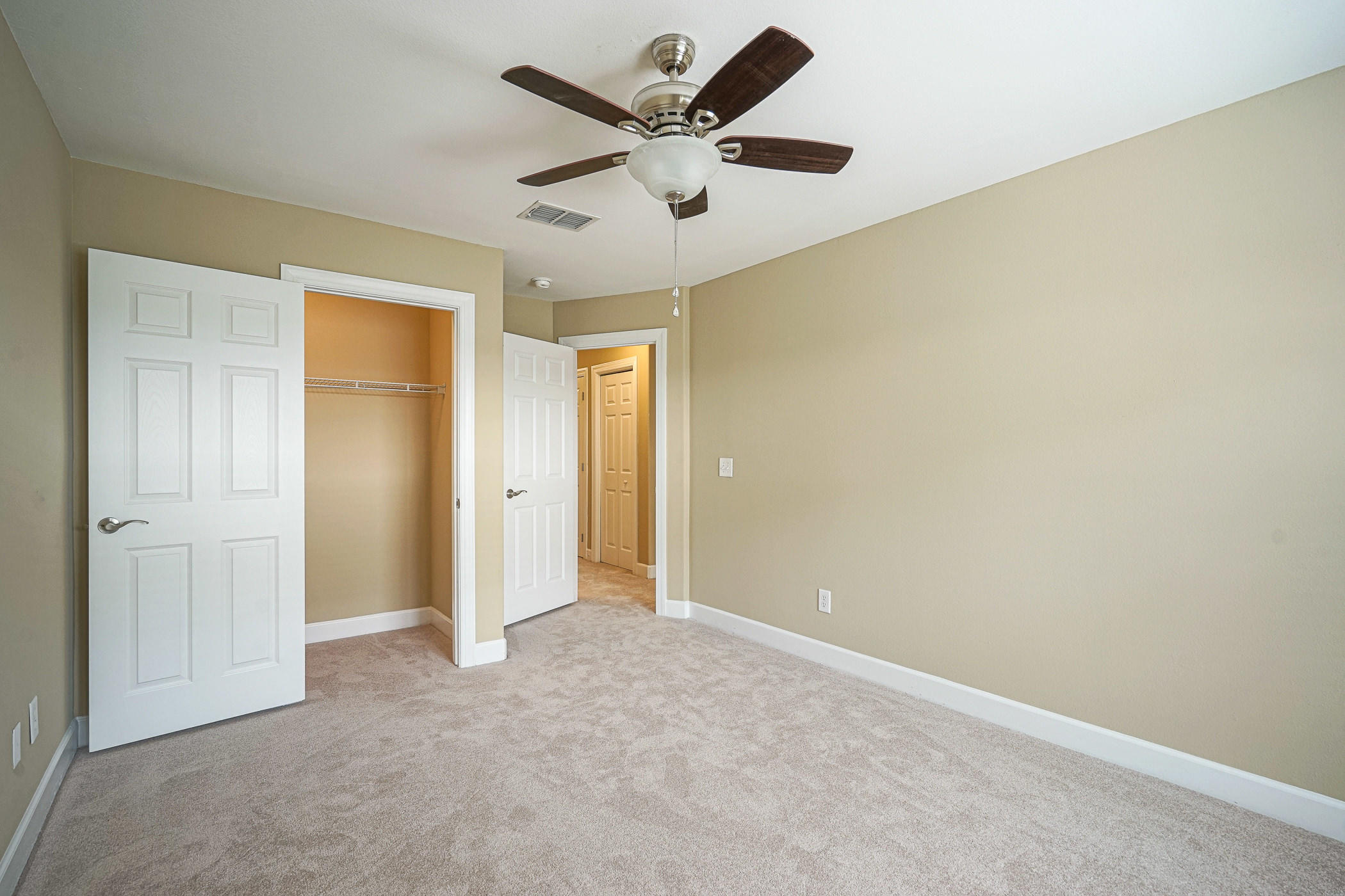 EAGLE BAY - Residential