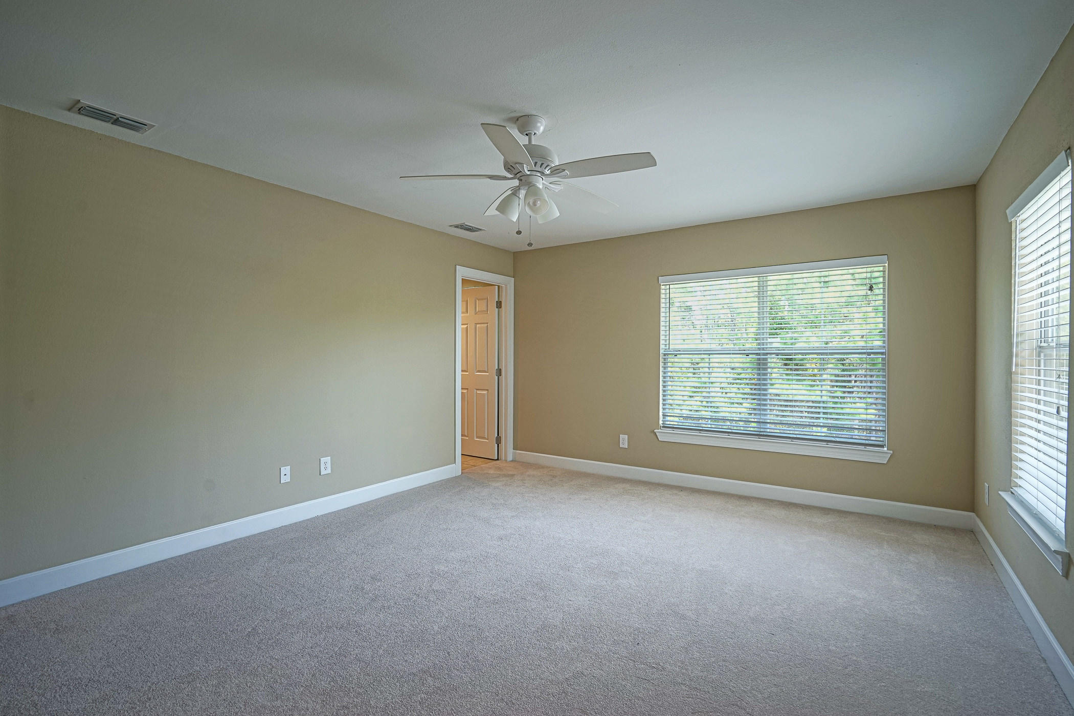 EAGLE BAY - Residential