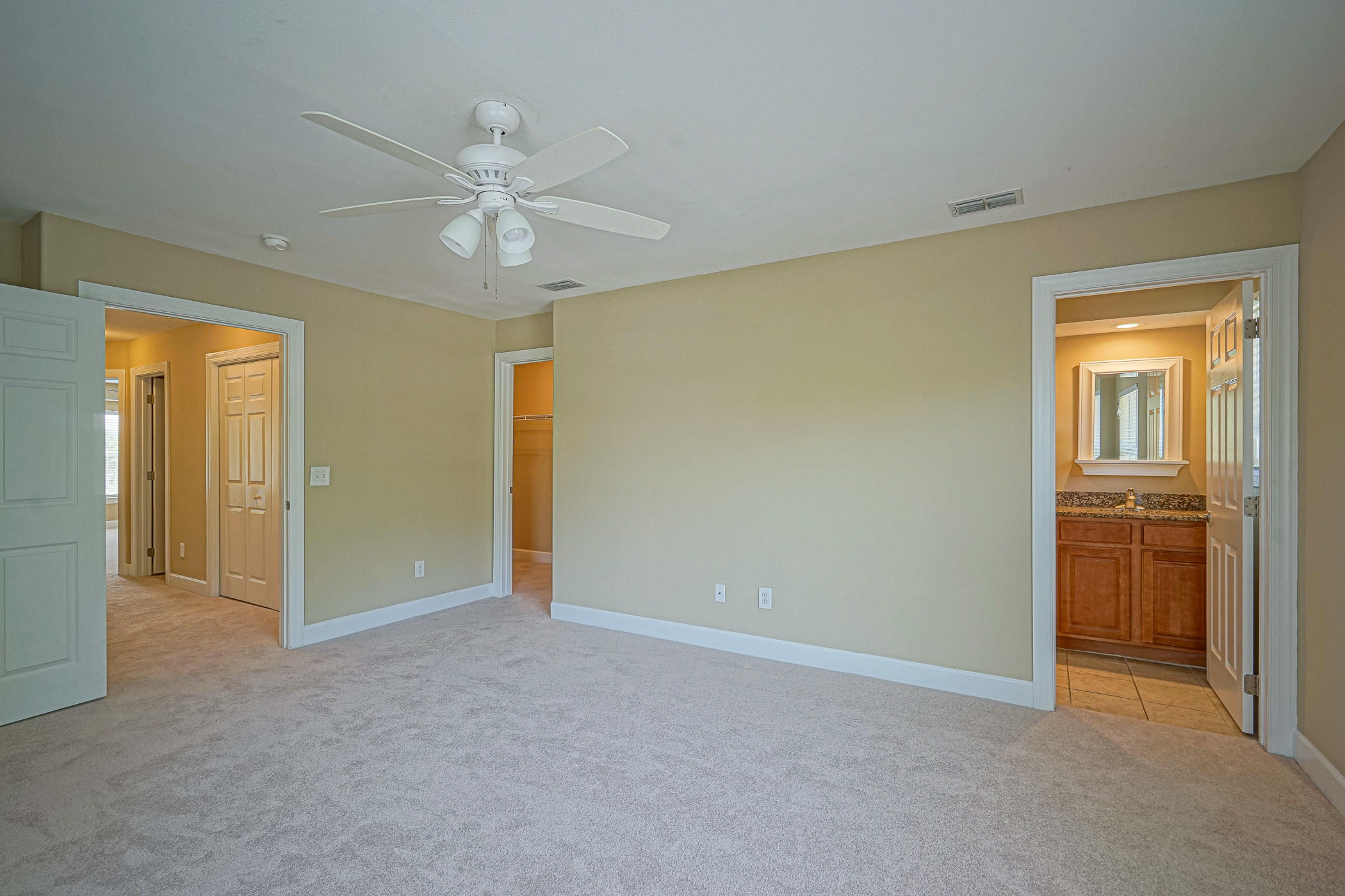 EAGLE BAY - Residential