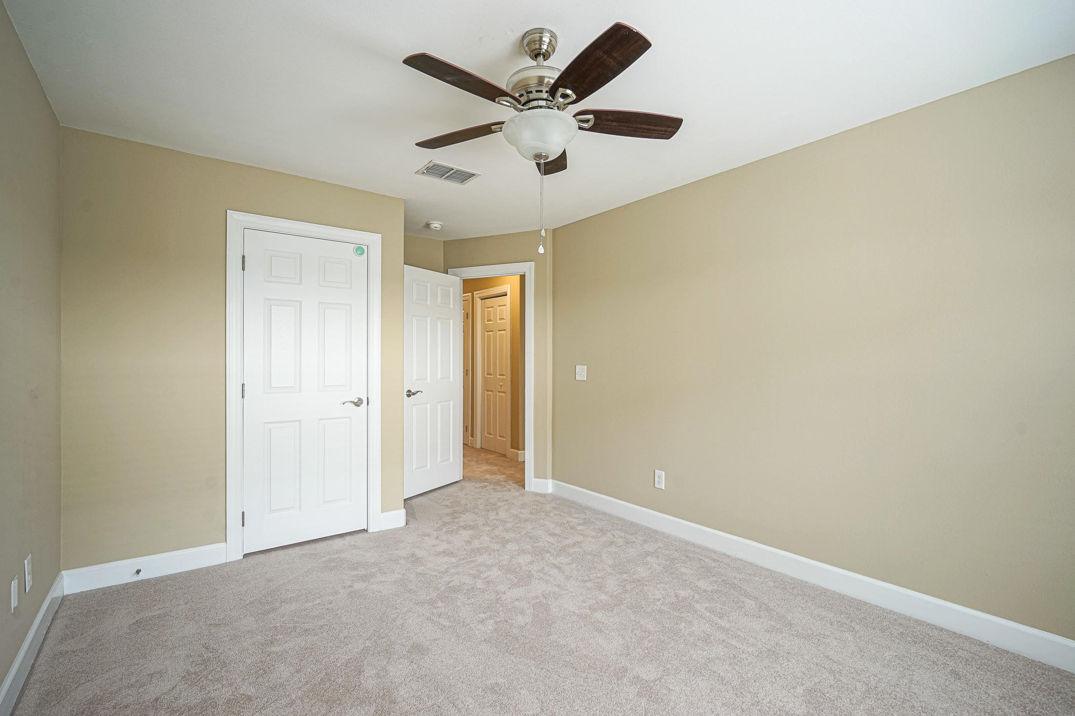 EAGLE BAY - Residential