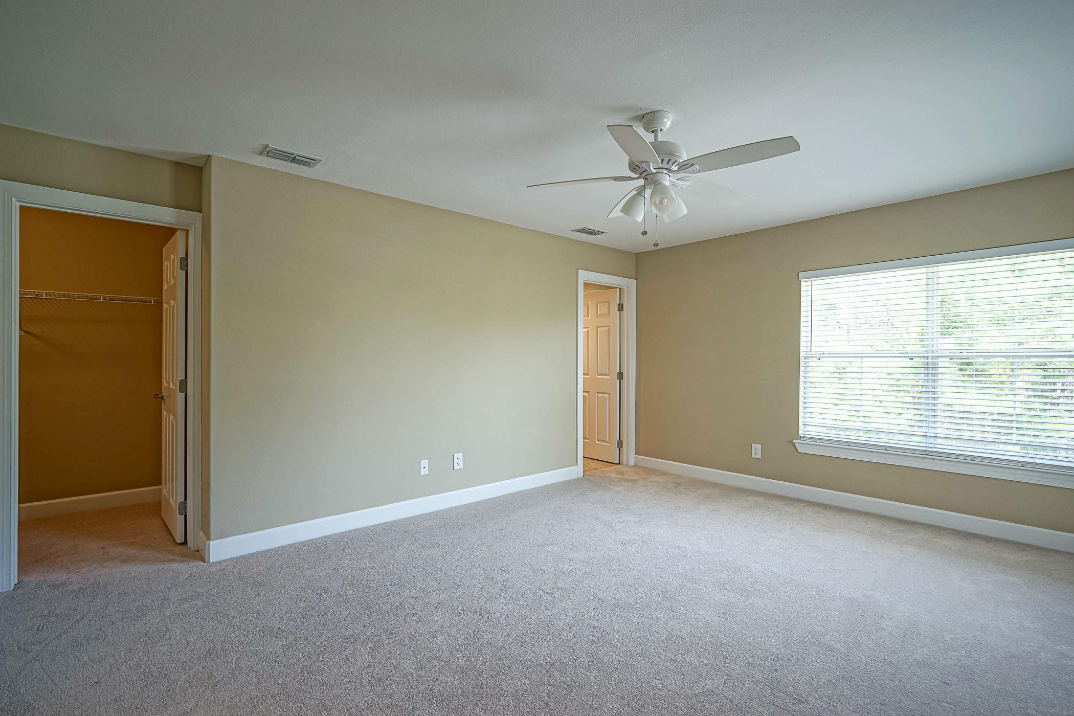 EAGLE BAY - Residential