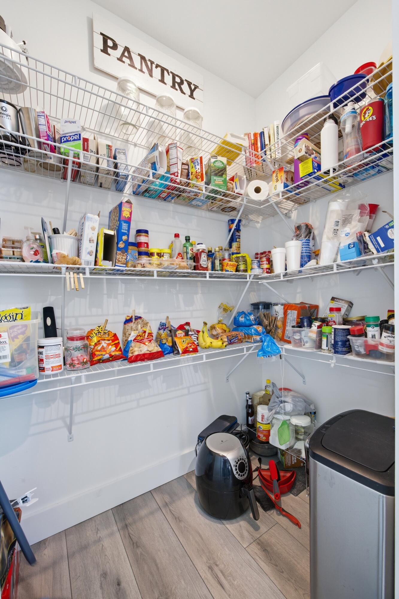 HIDDEN GROVE - Residential