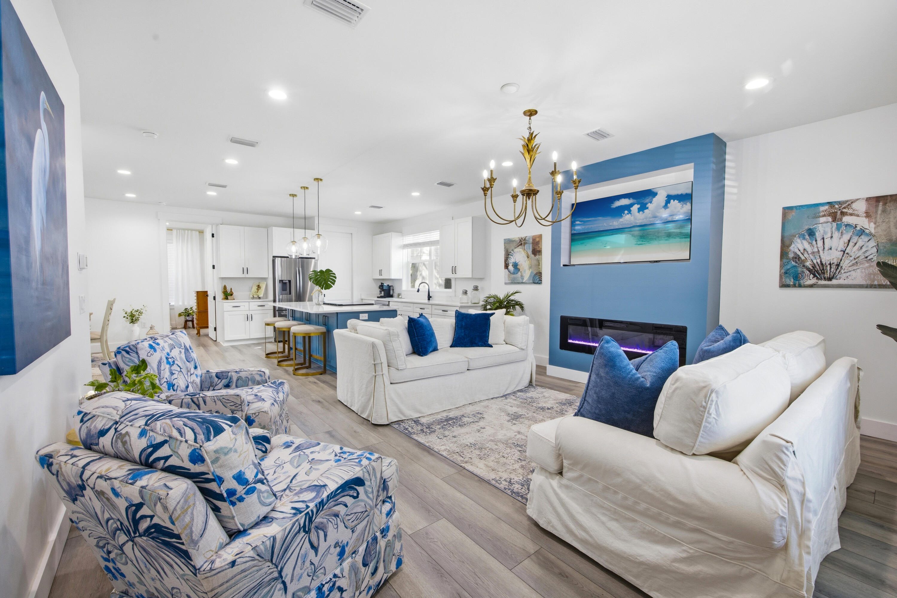 HIDDEN GROVE - Residential