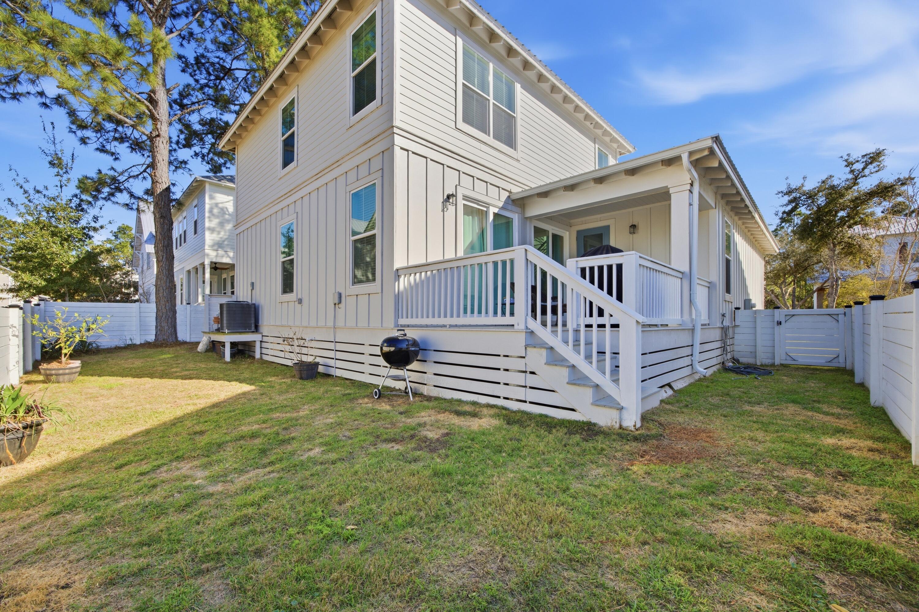 HIDDEN GROVE - Residential