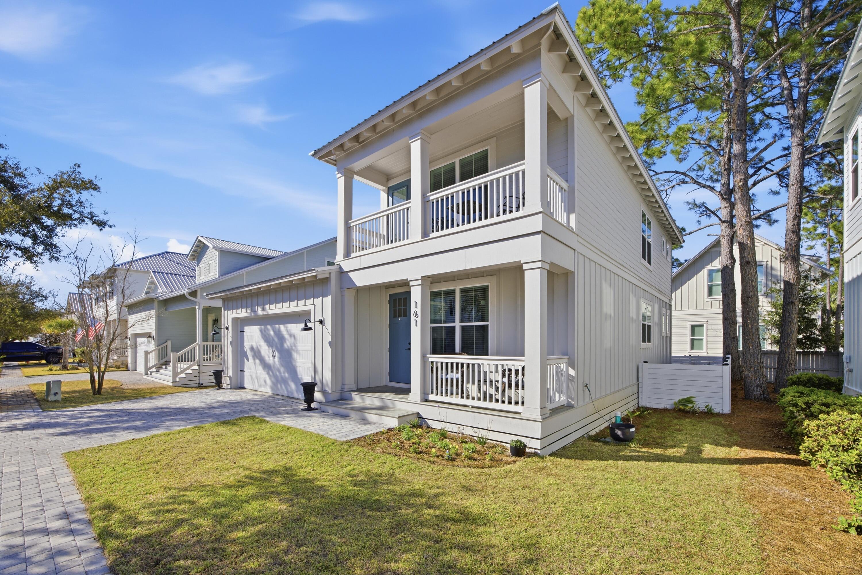 HIDDEN GROVE - Residential