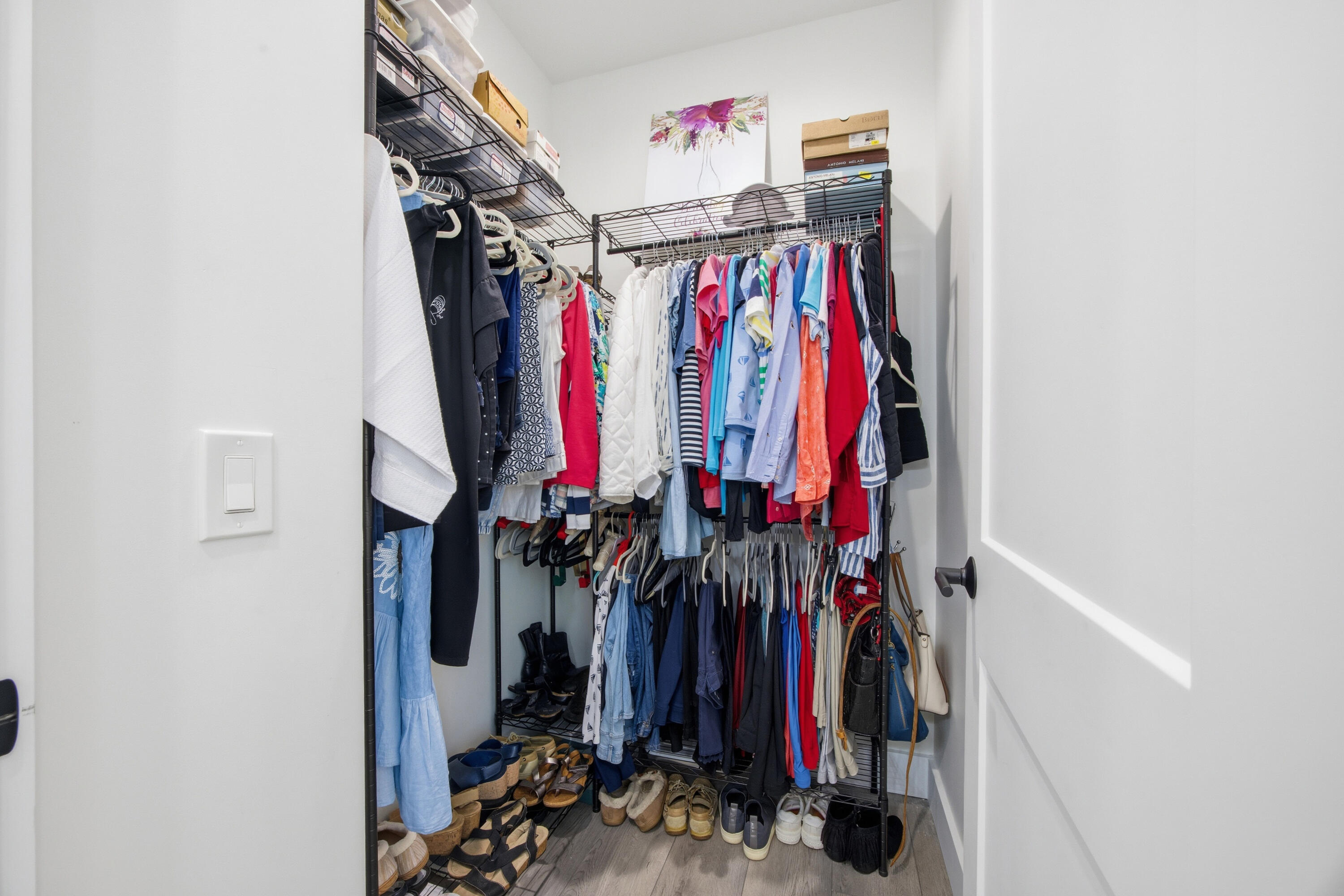 HIDDEN GROVE - Residential