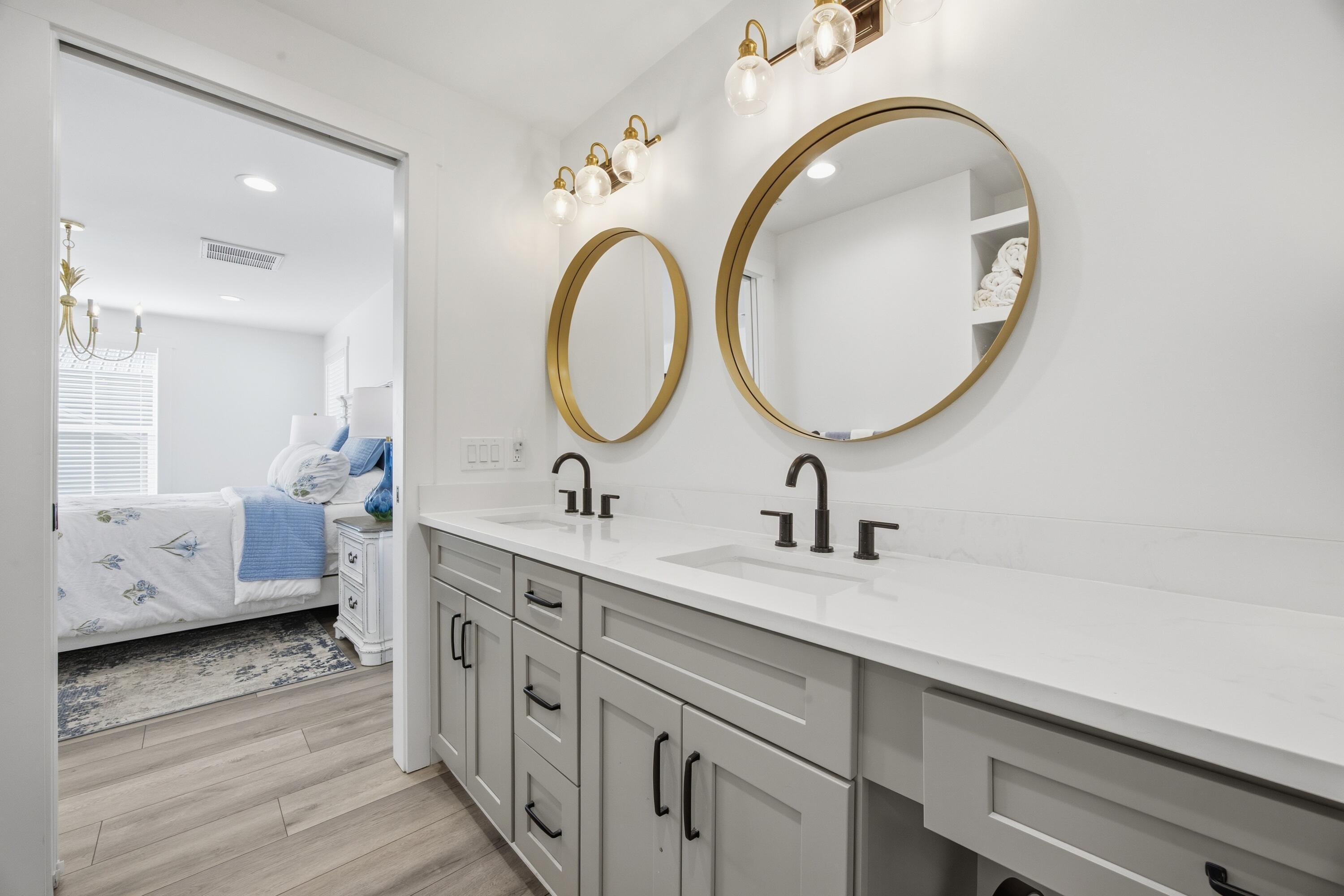 HIDDEN GROVE - Residential