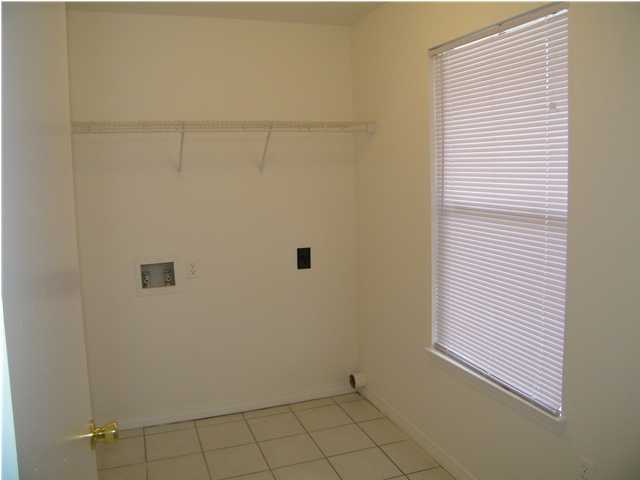 CREEKSIDE - Residential Lease