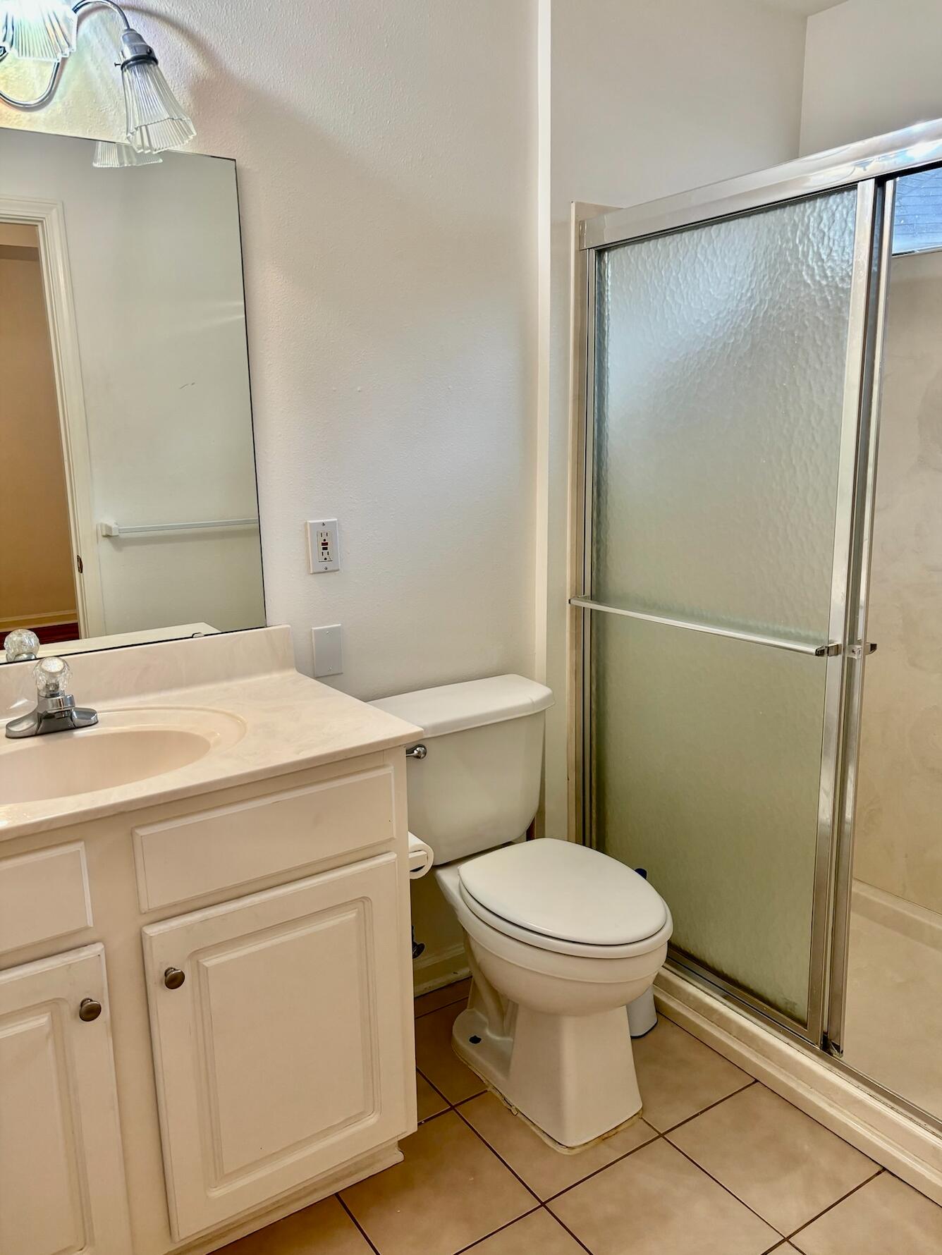 OAK HARBOUR T/H VILLAS - Residential