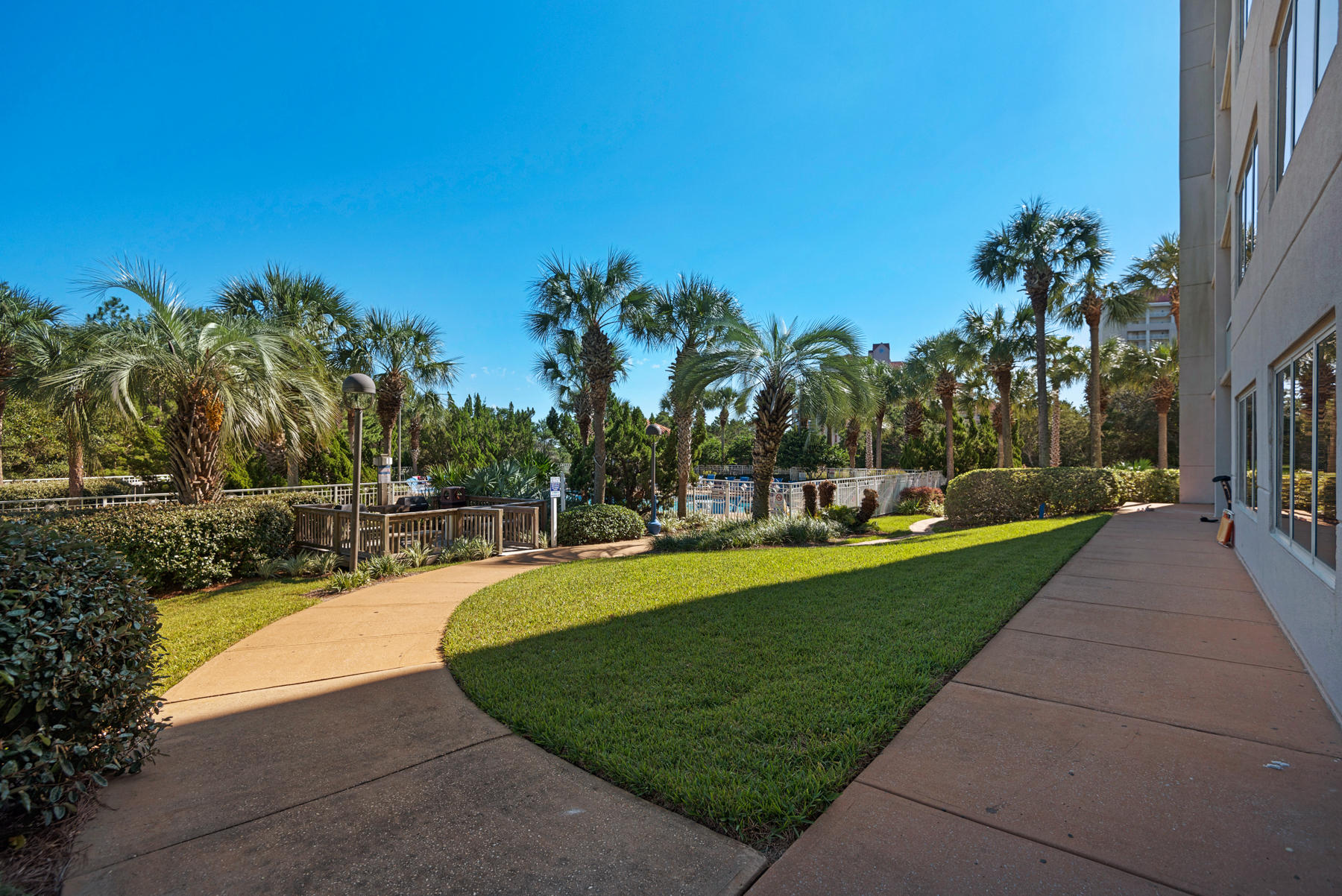 SUMMIT AT TOPS'L (THE) - Residential