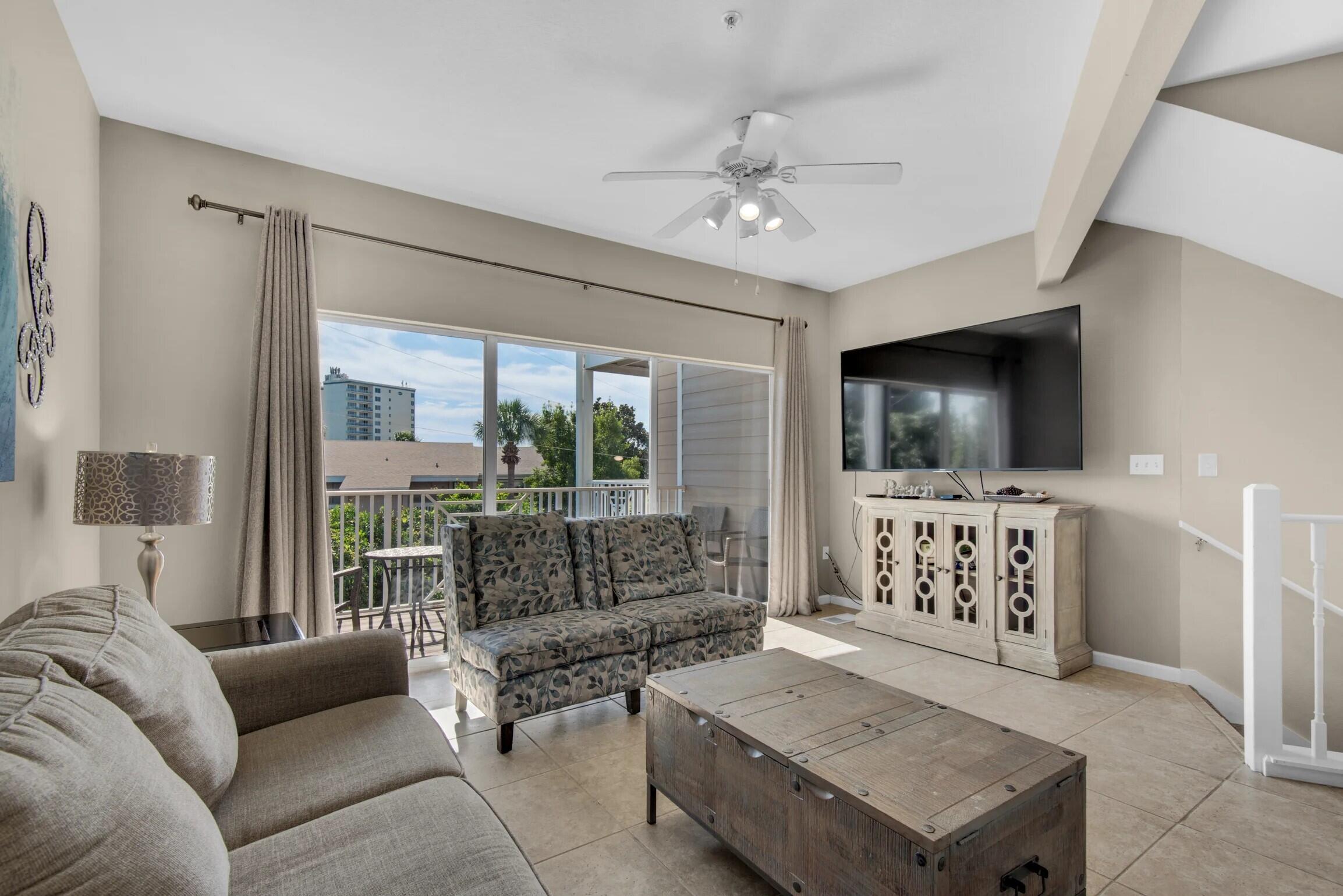 BEACH POINTE - Residential
