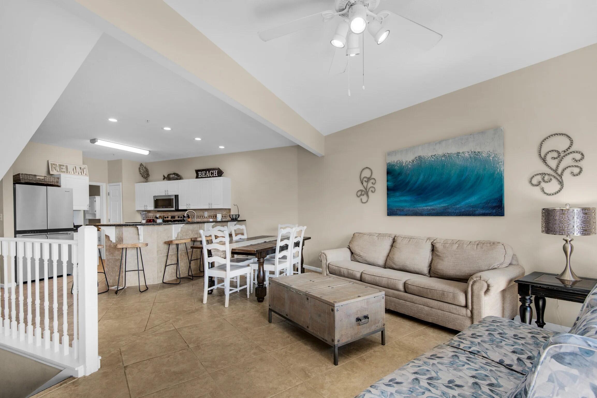 BEACH POINTE - Residential