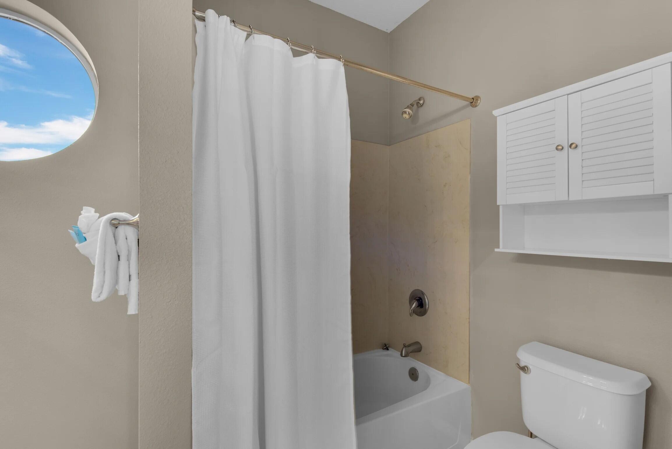 BEACH POINTE - Residential
