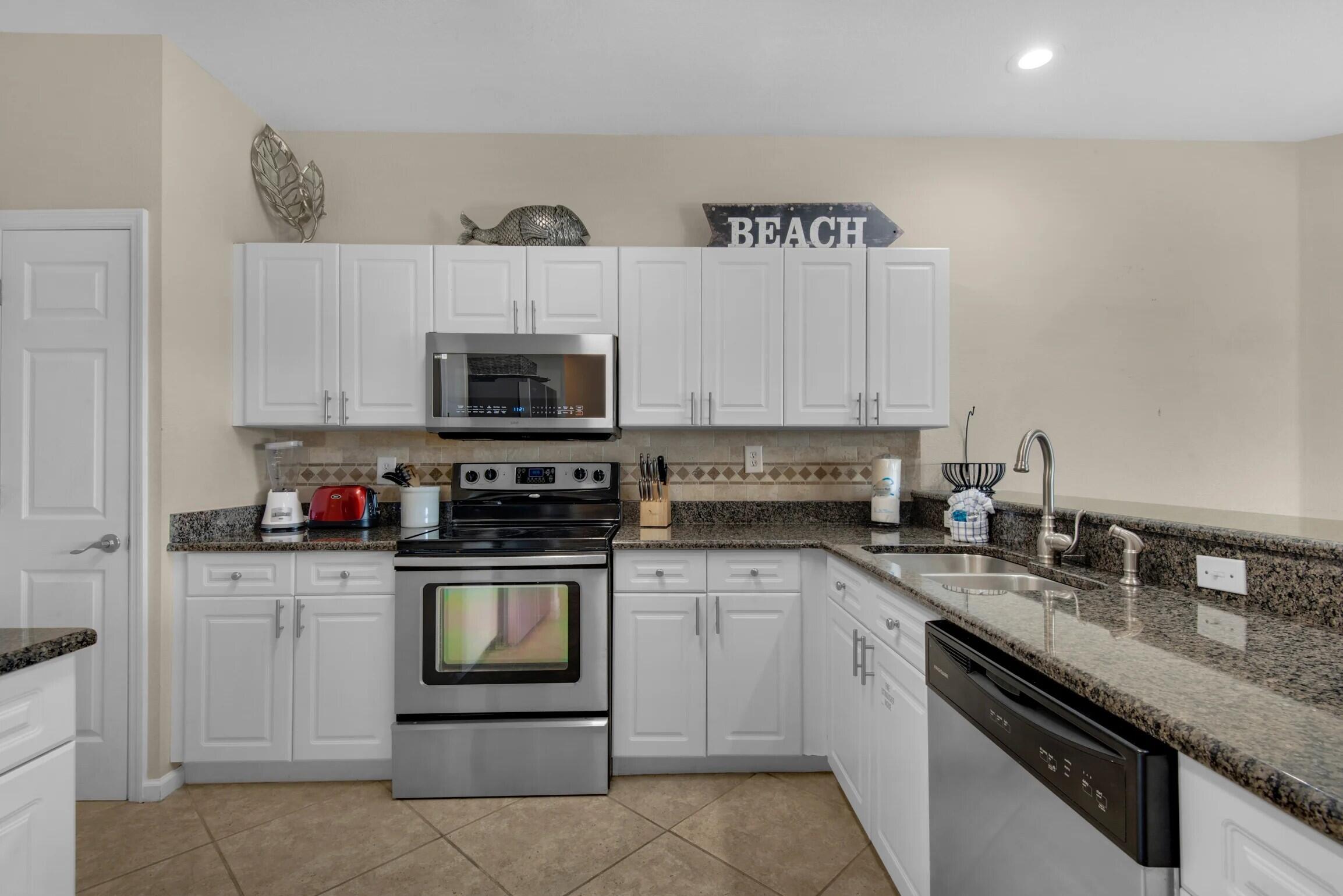 BEACH POINTE - Residential