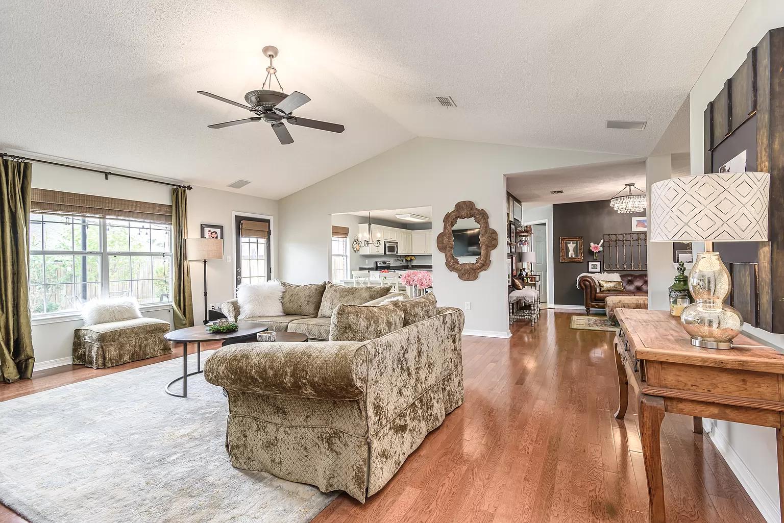 CREETWOOD PLACE - Residential