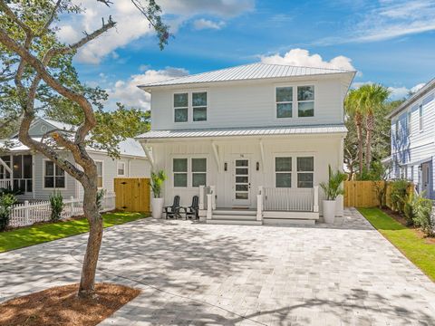 Photo of 76 Sunfish Street, Destin, FL 32541 (MLS # 984172) Photo of 76 Sunfish Street, Destin, FL 32541 (MLS # 984172)