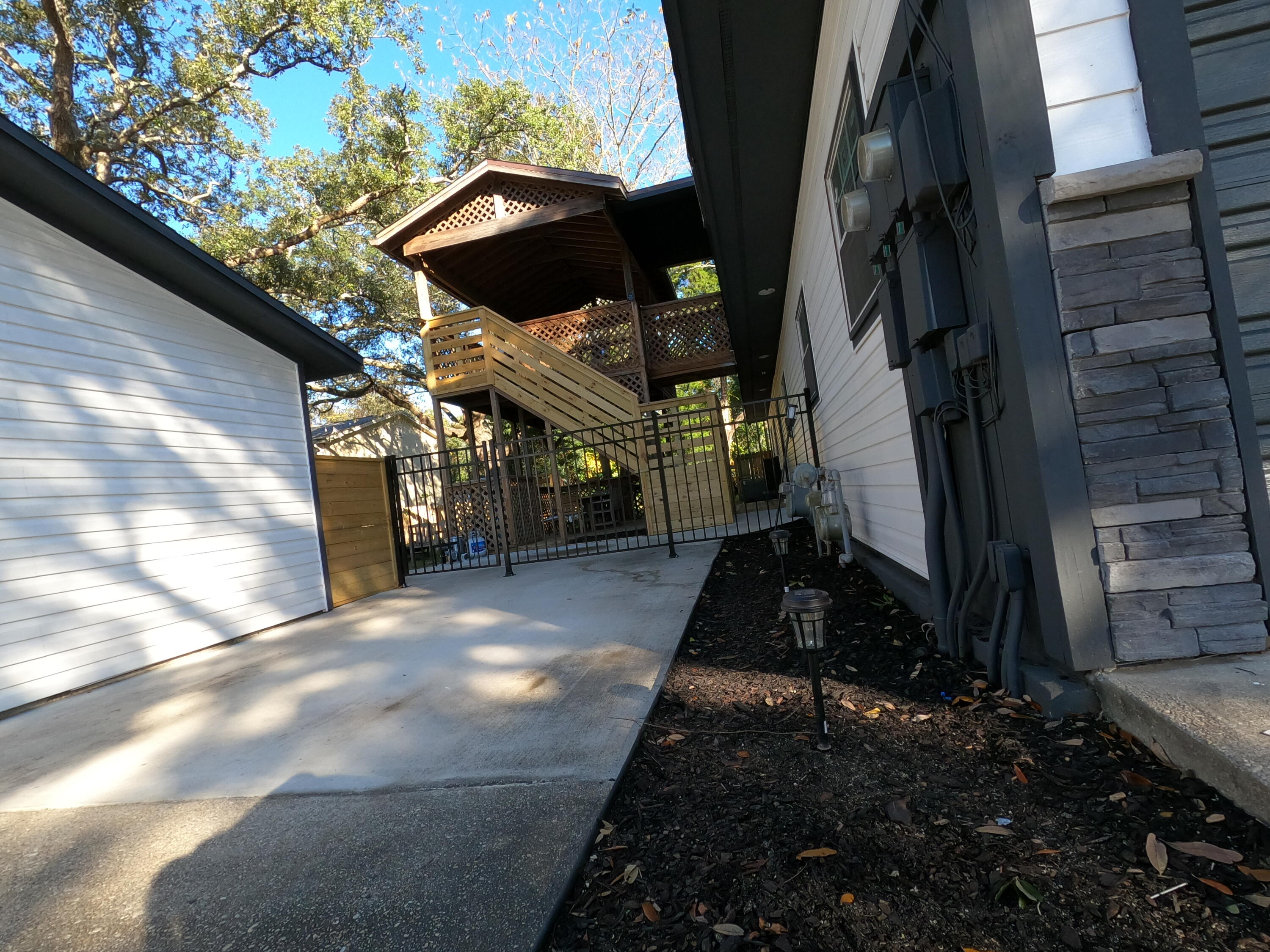 Metes and Bounds - Residential