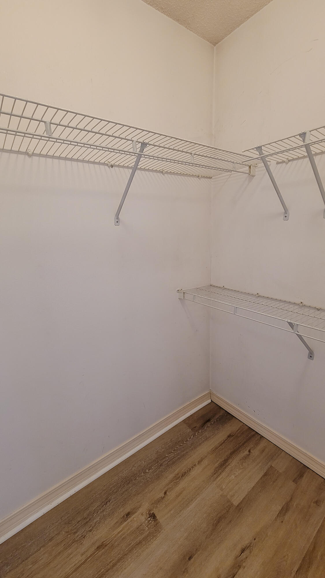 SCRANTON ESTATES - Residential