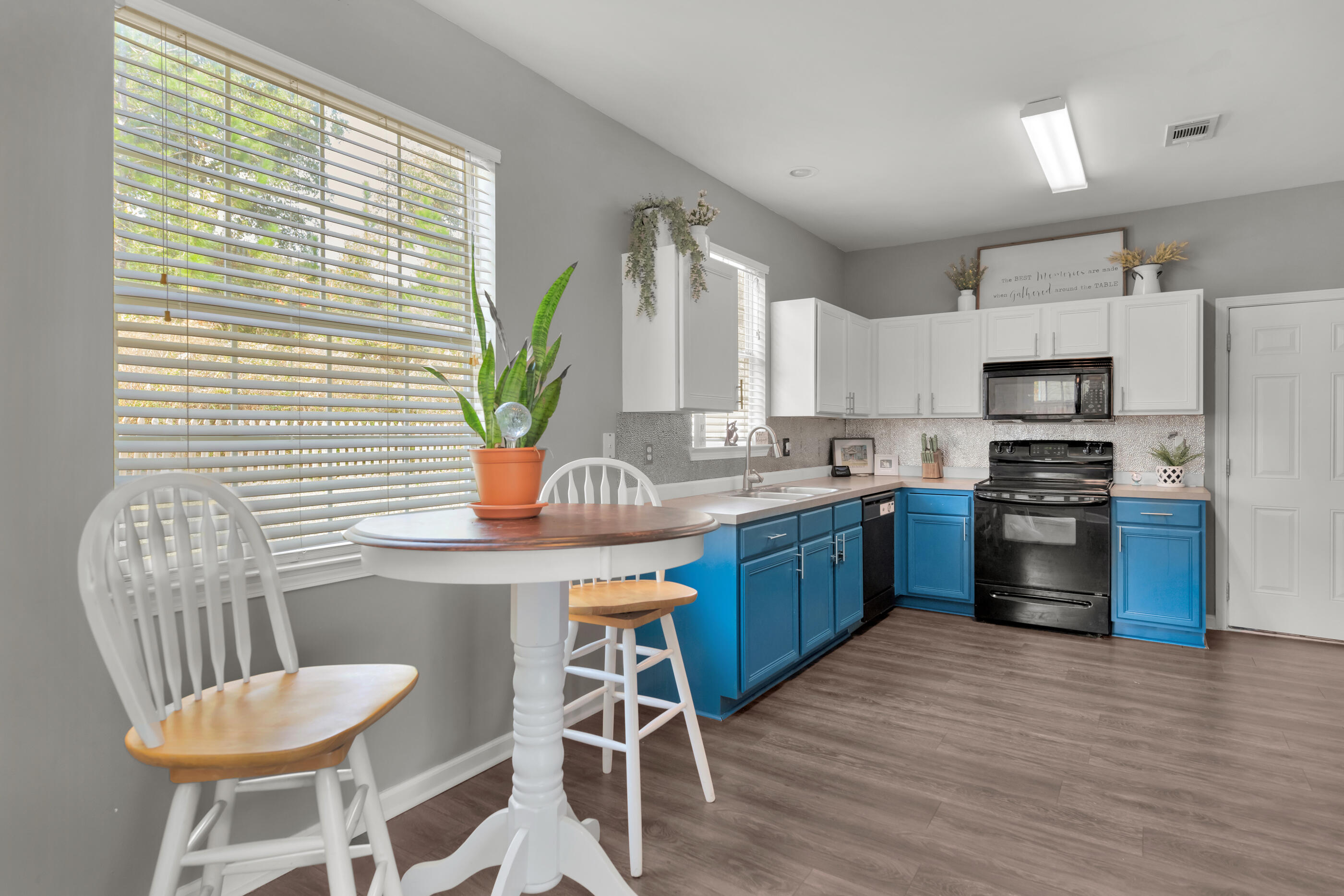 SANDY RIDGE ESTATES - Residential