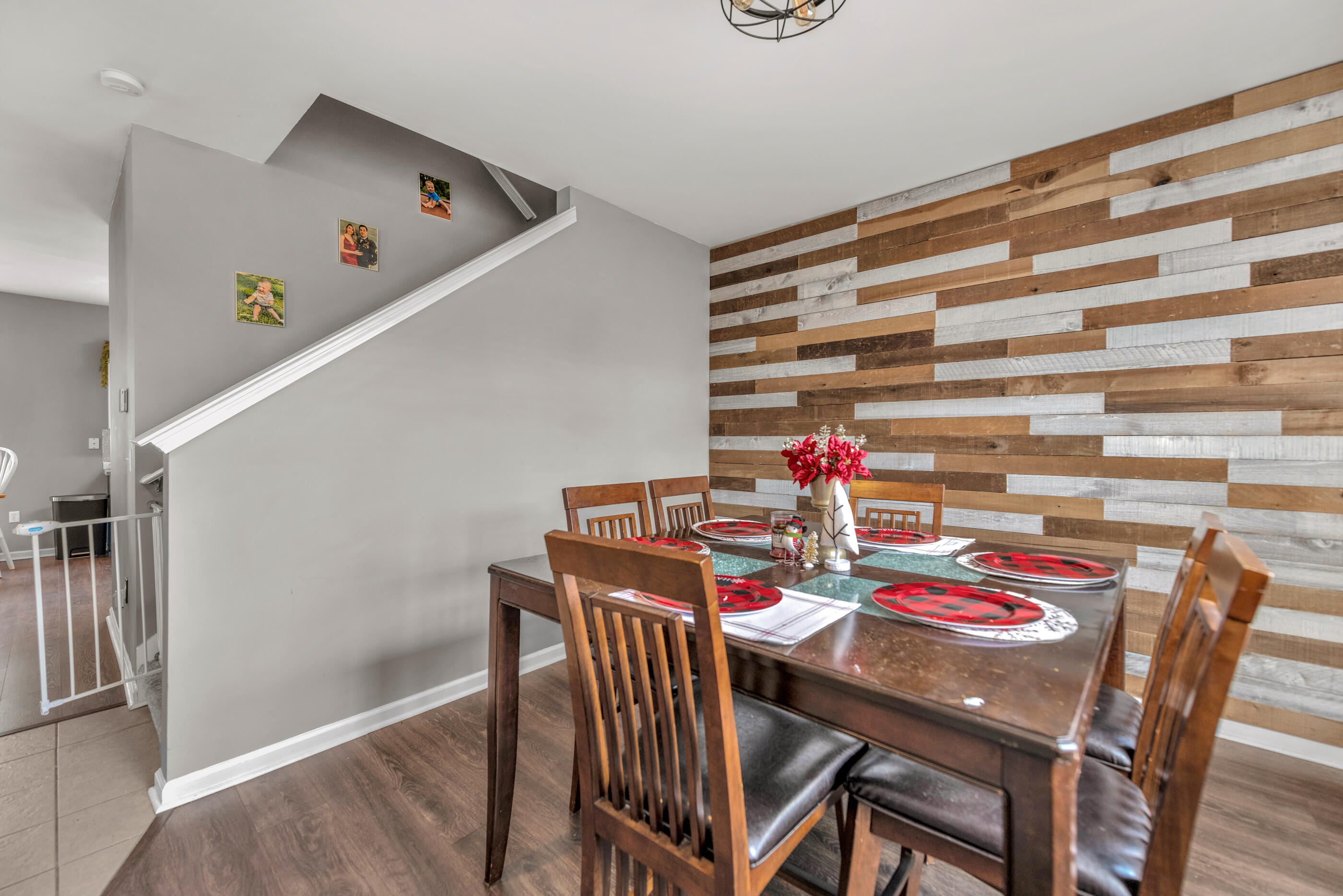 SANDY RIDGE ESTATES - Residential