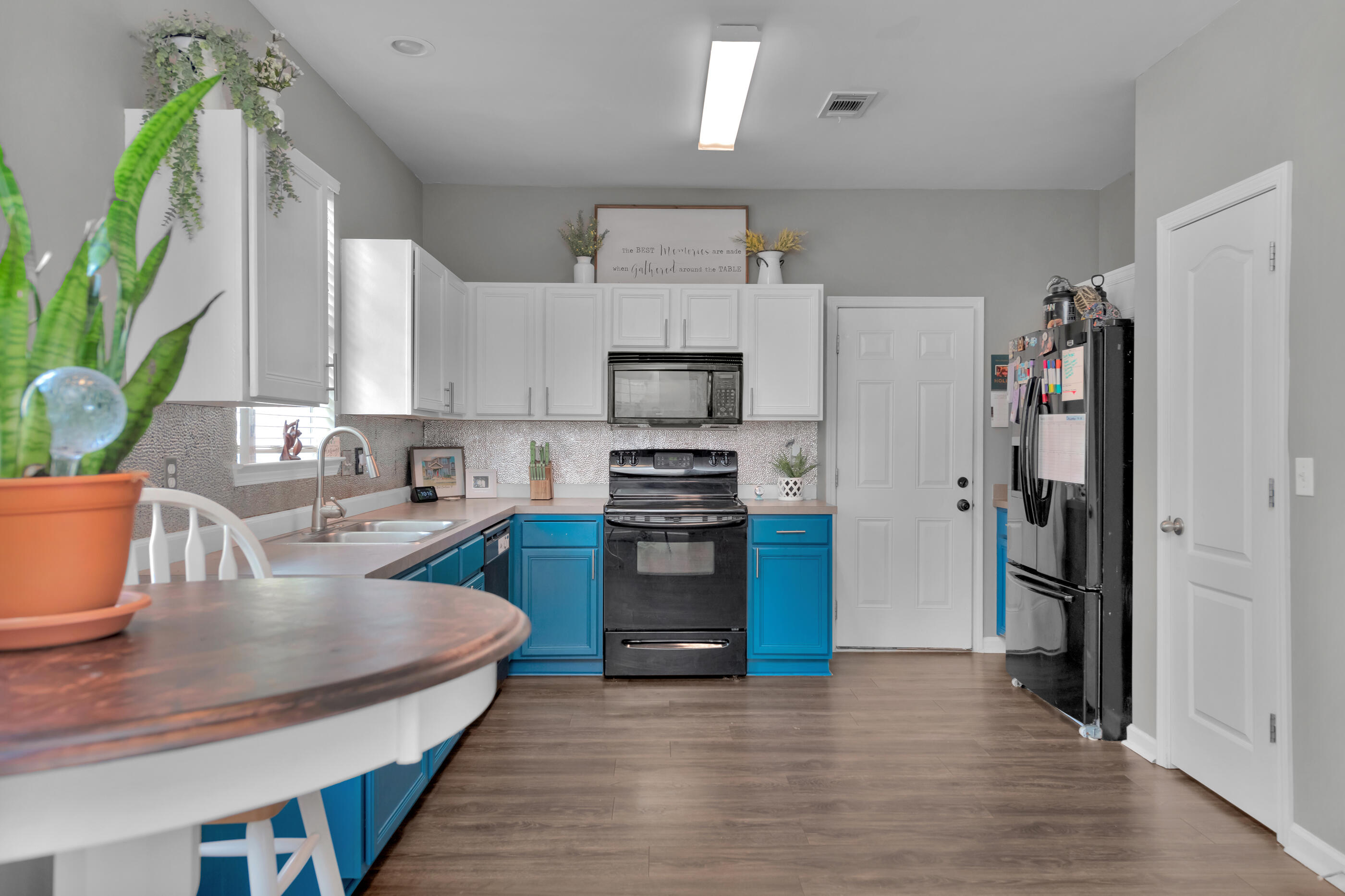 SANDY RIDGE ESTATES - Residential