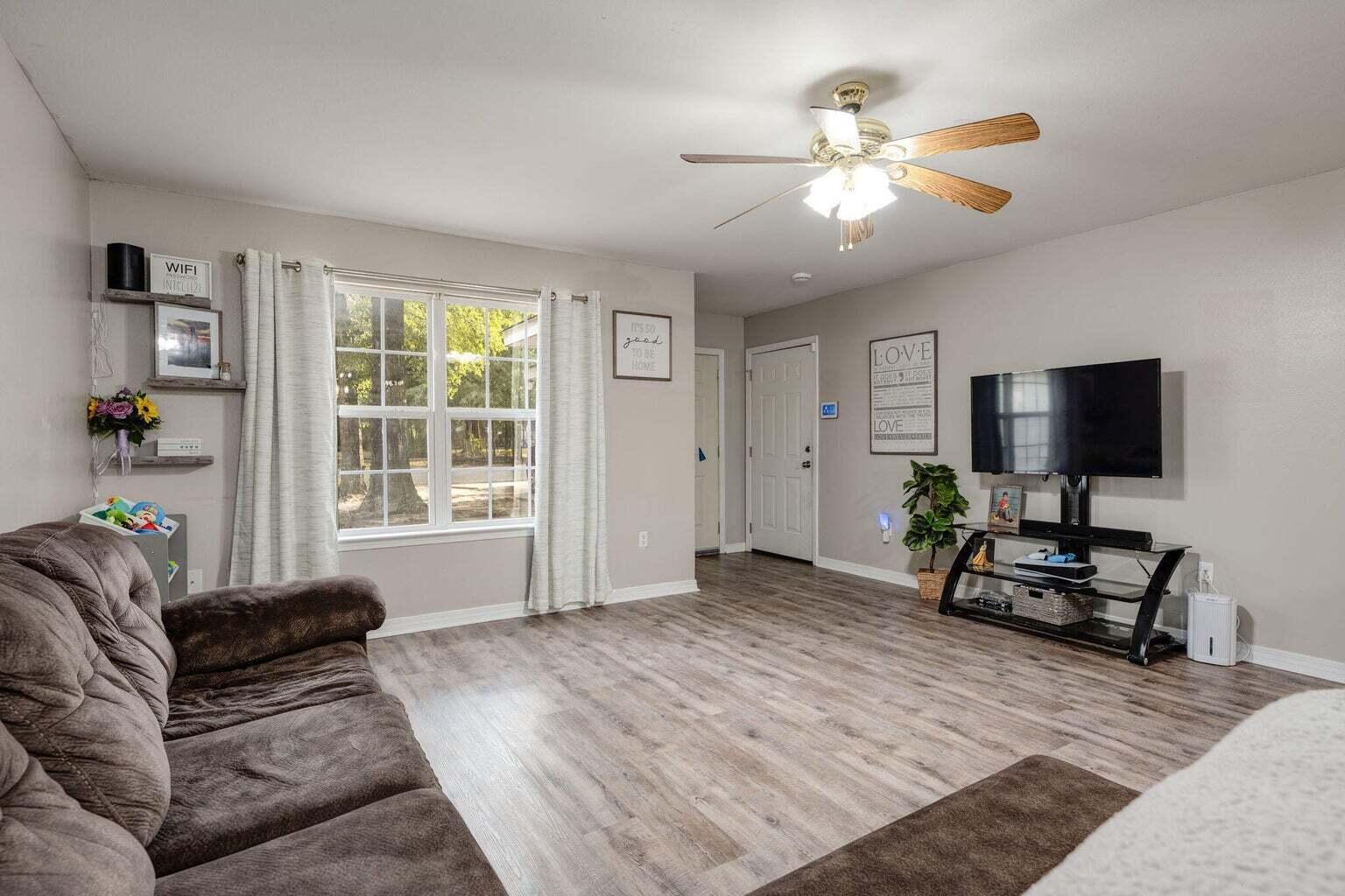 MORRIS ADDN TO CRESTVIEW - Residential Lease