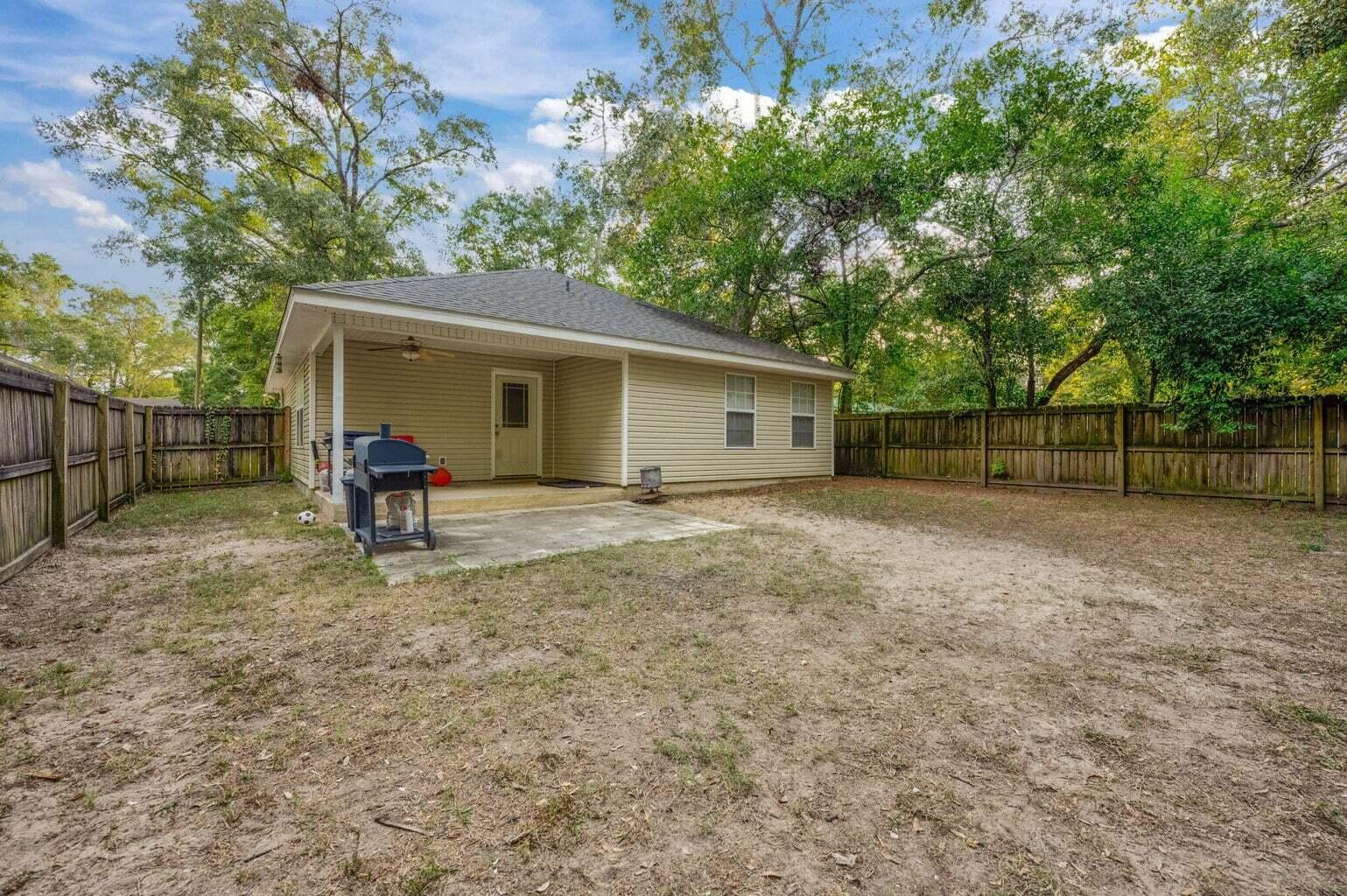 MORRIS ADDN TO CRESTVIEW - Residential Lease