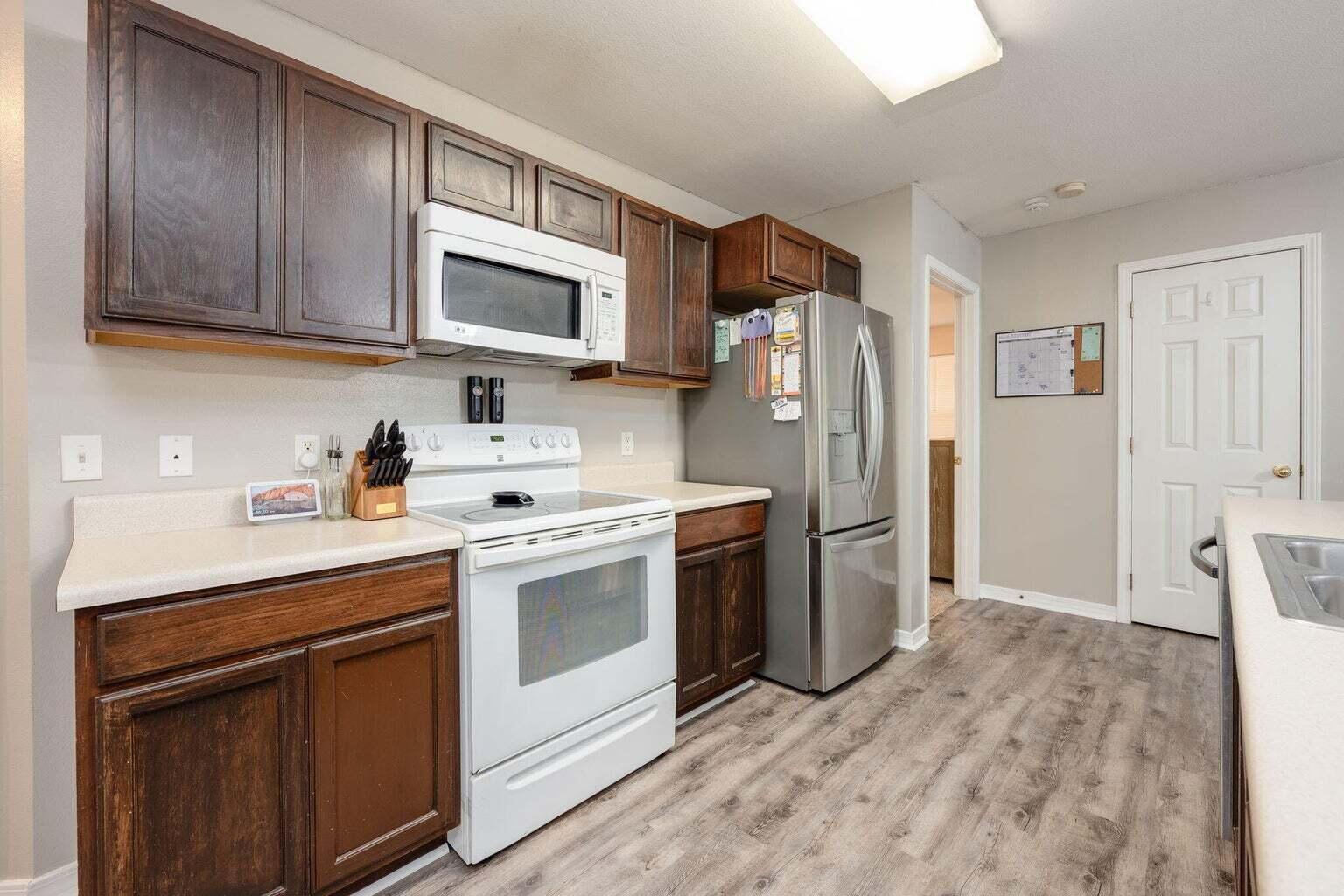 MORRIS ADDN TO CRESTVIEW - Residential Lease