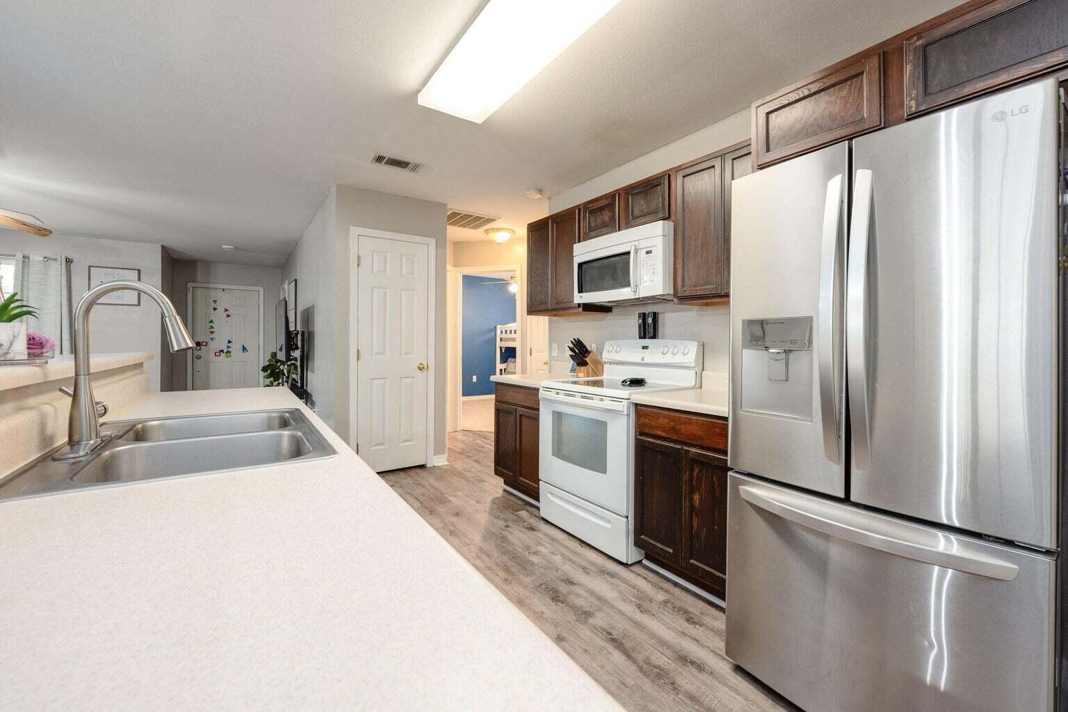 MORRIS ADDN TO CRESTVIEW - Residential Lease