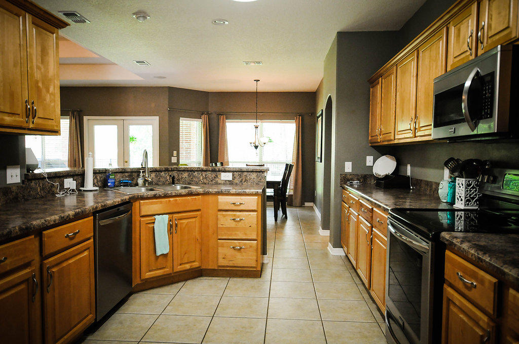 QUAYSIDE VILLAGE PH III - Residential