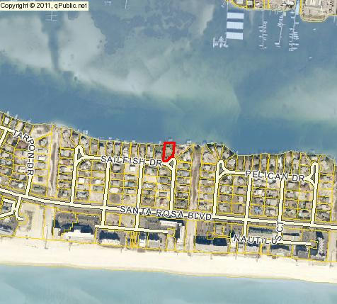 78 Feet of Waterfront on Santa Rosa Sound. Amazing views and great location.