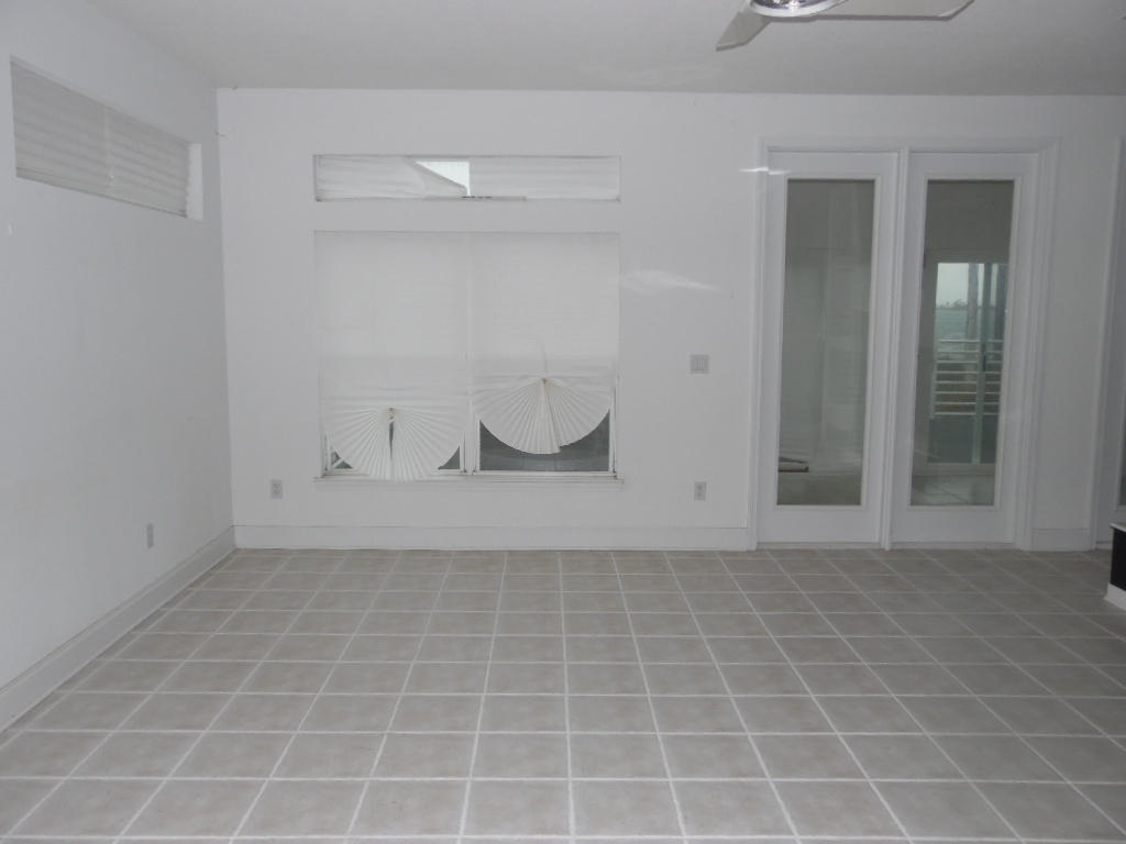 SPARKLING WATERS - Residential