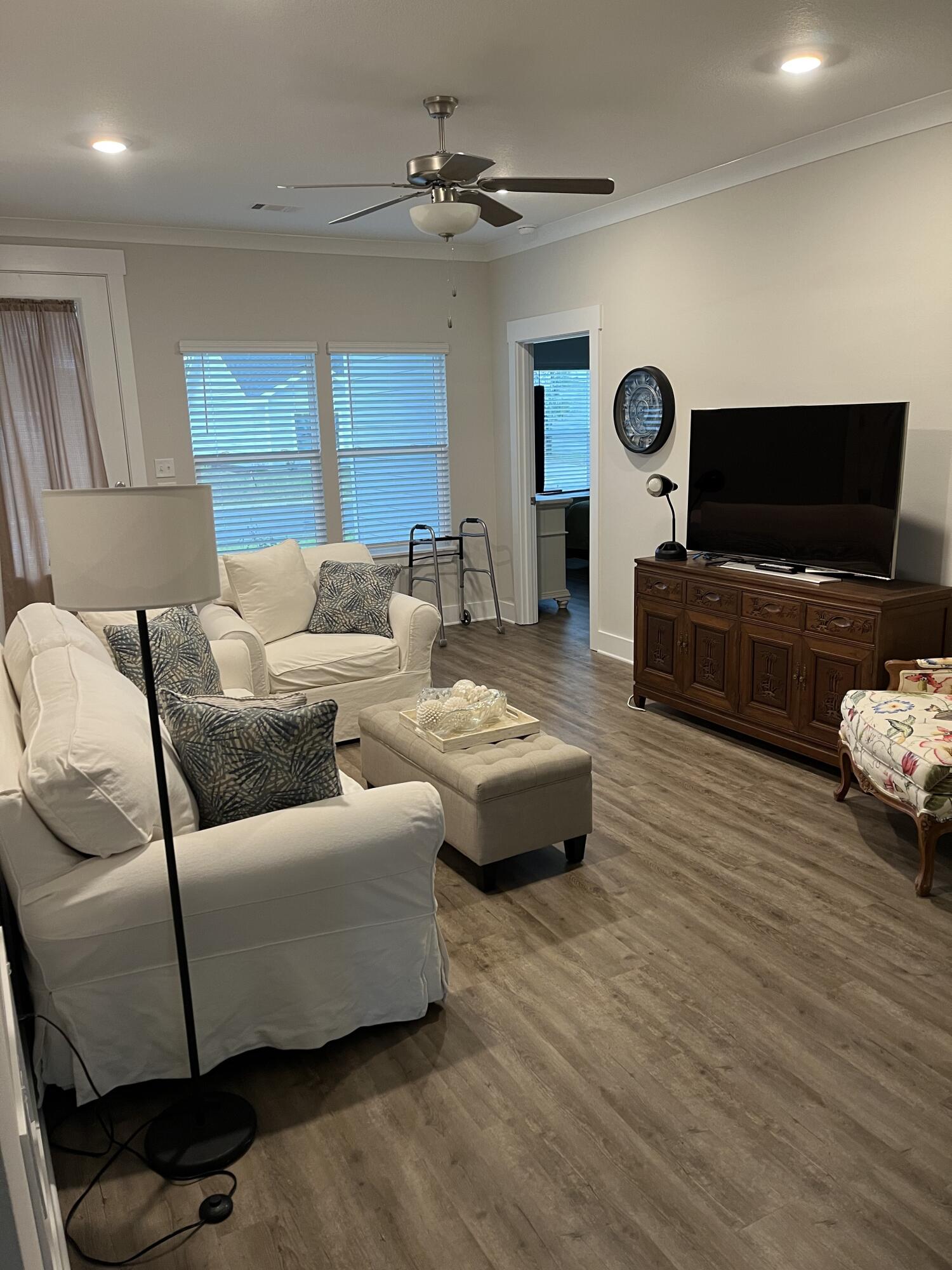 ENCLAVE PH 1 - Residential Lease