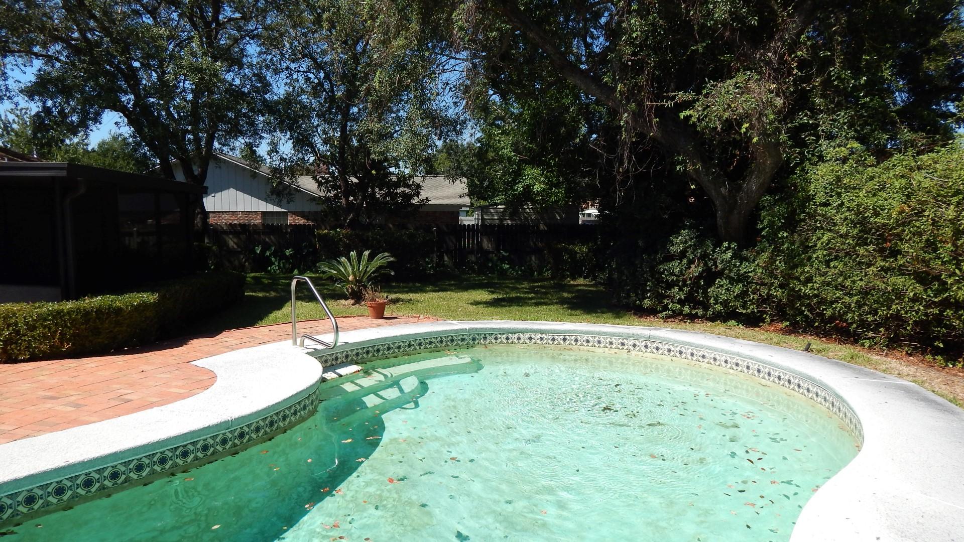 LAKE LORRAINE ESTATES 3 - Residential