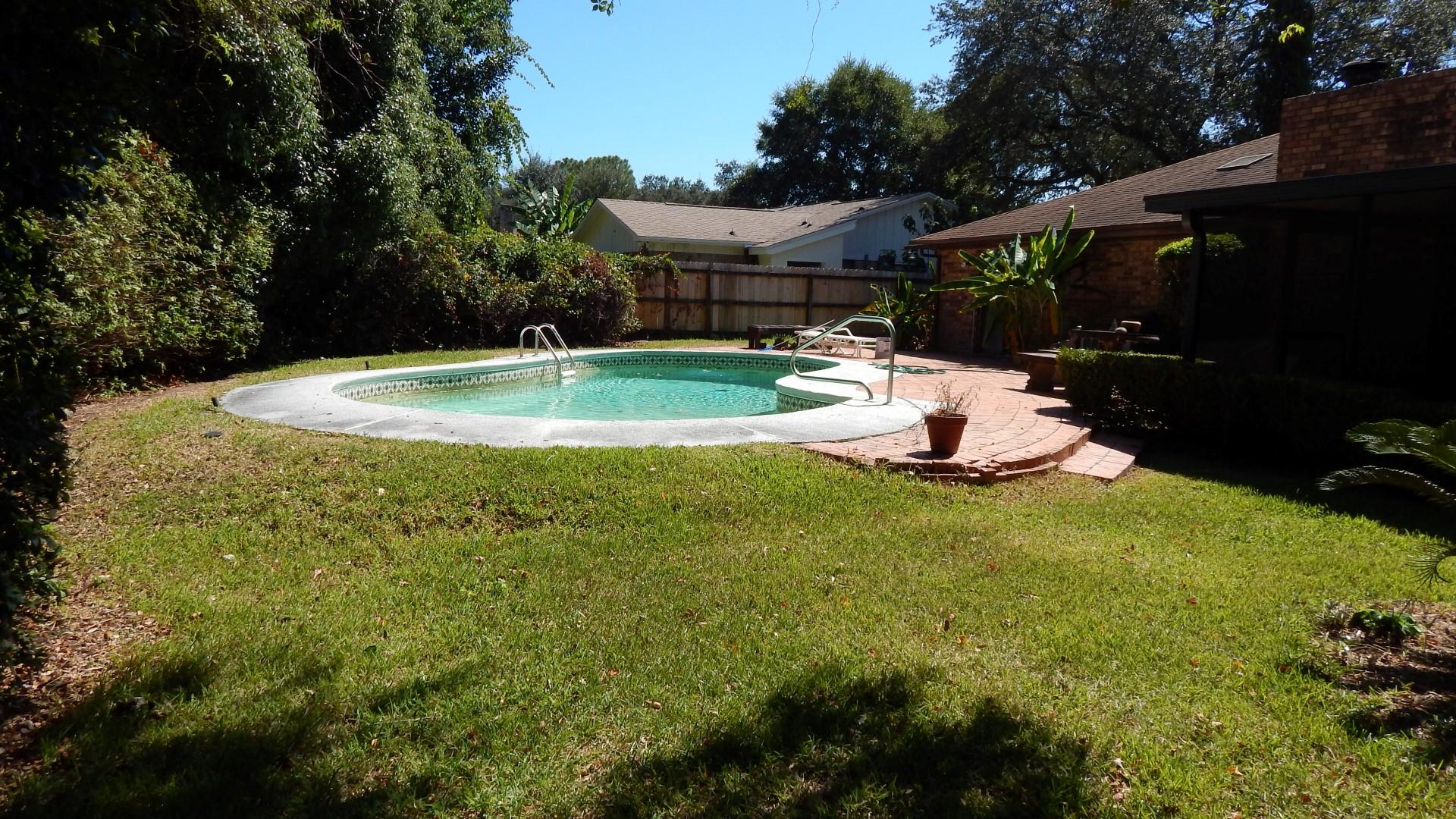 LAKE LORRAINE ESTATES 3 - Residential