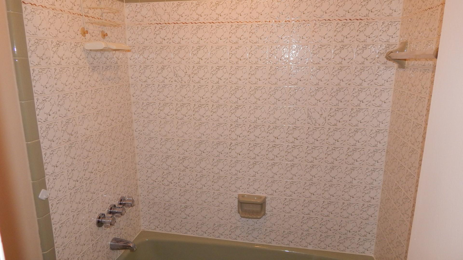 LAKE LORRAINE ESTATES 3 - Residential