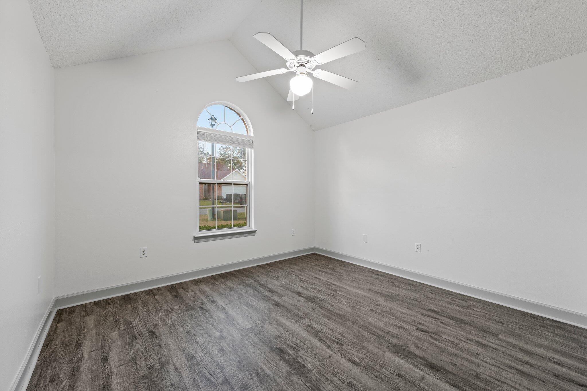 HUNTINGTON S/D PH 3 - Residential Lease