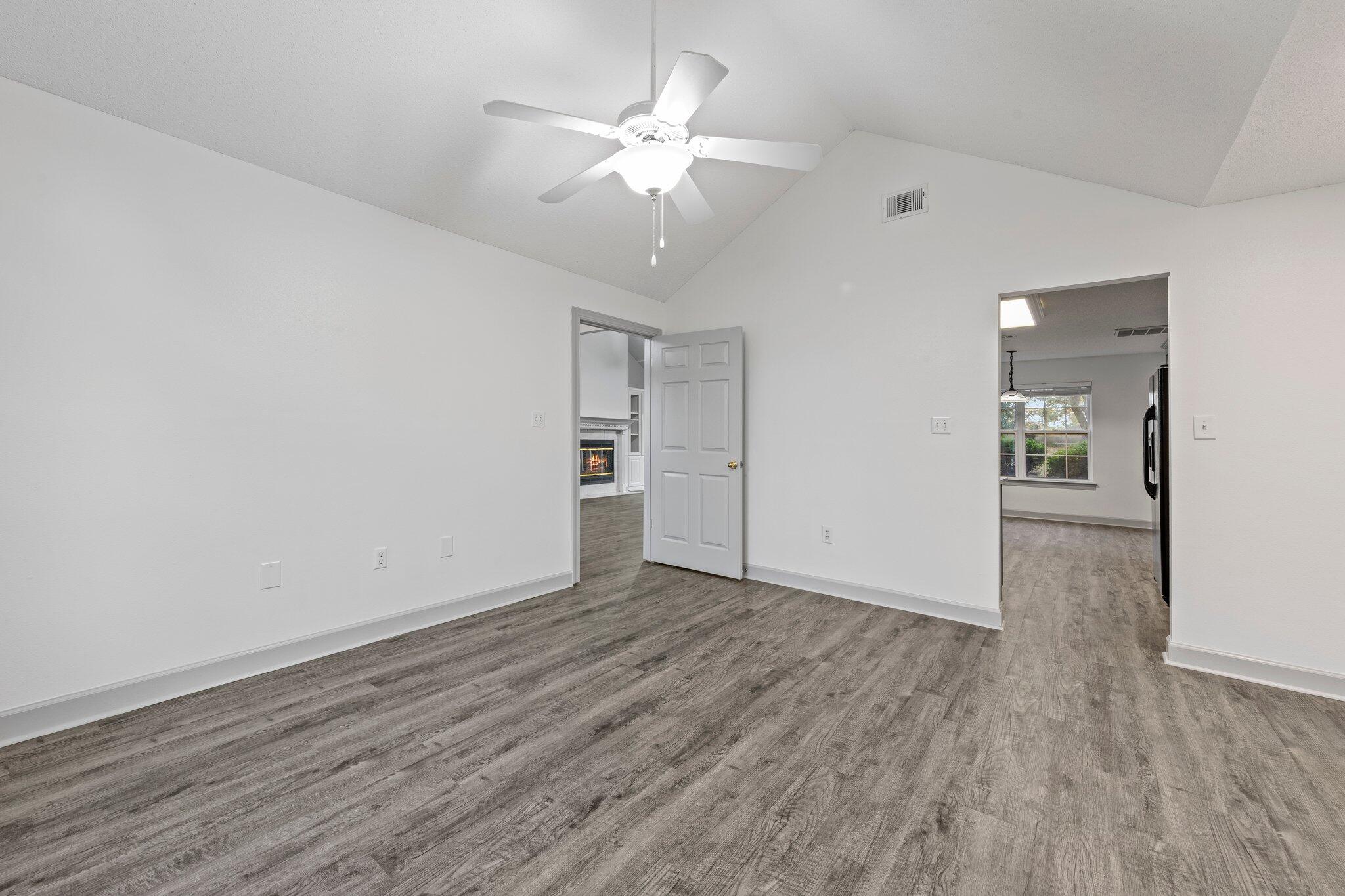 HUNTINGTON S/D PH 3 - Residential Lease