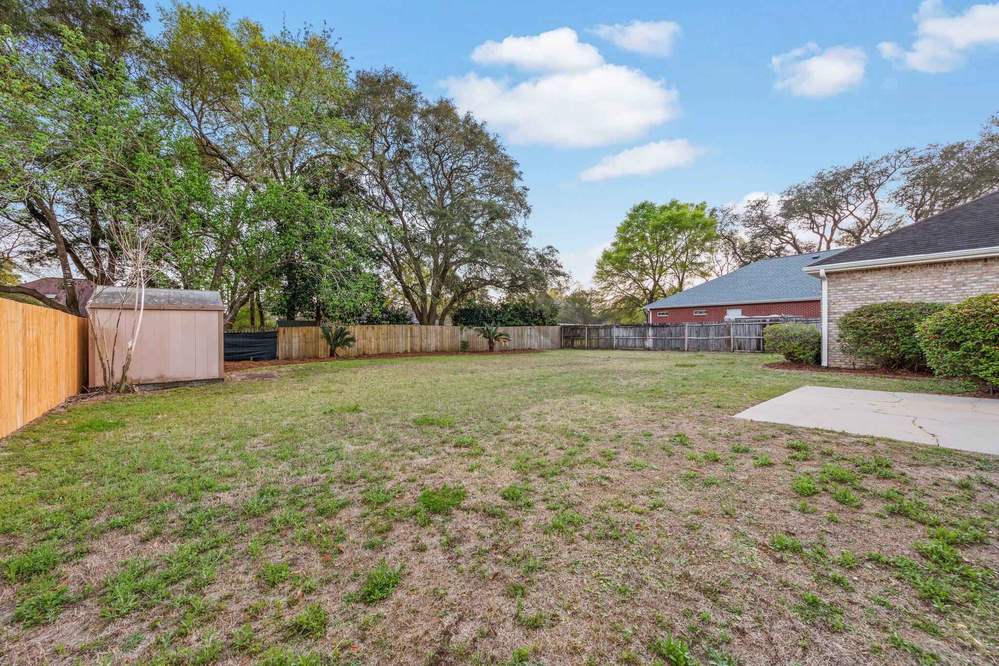 HUNTINGTON S/D PH 3 - Residential Lease