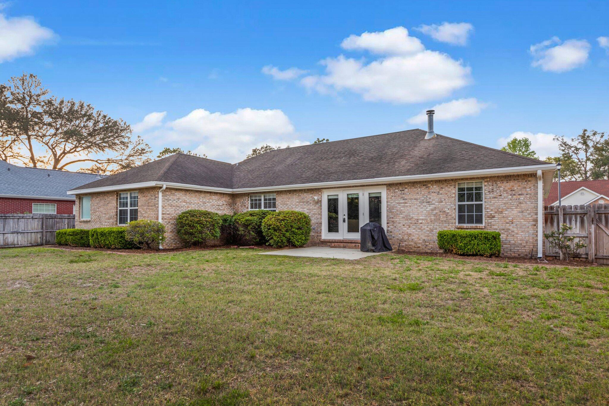 HUNTINGTON S/D PH 3 - Residential Lease