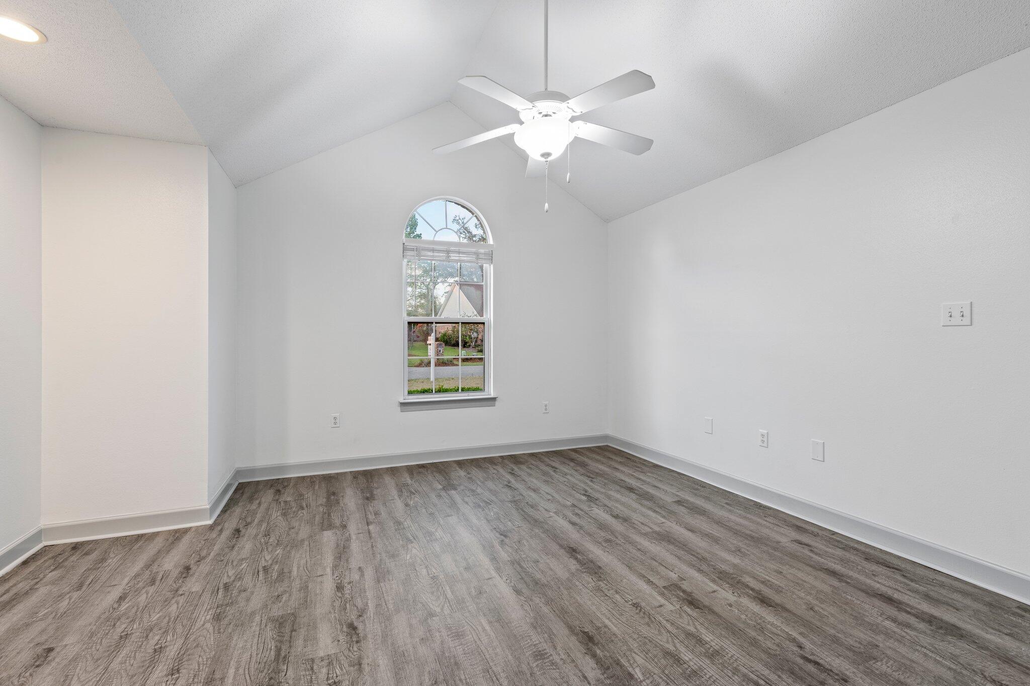 HUNTINGTON S/D PH 3 - Residential Lease