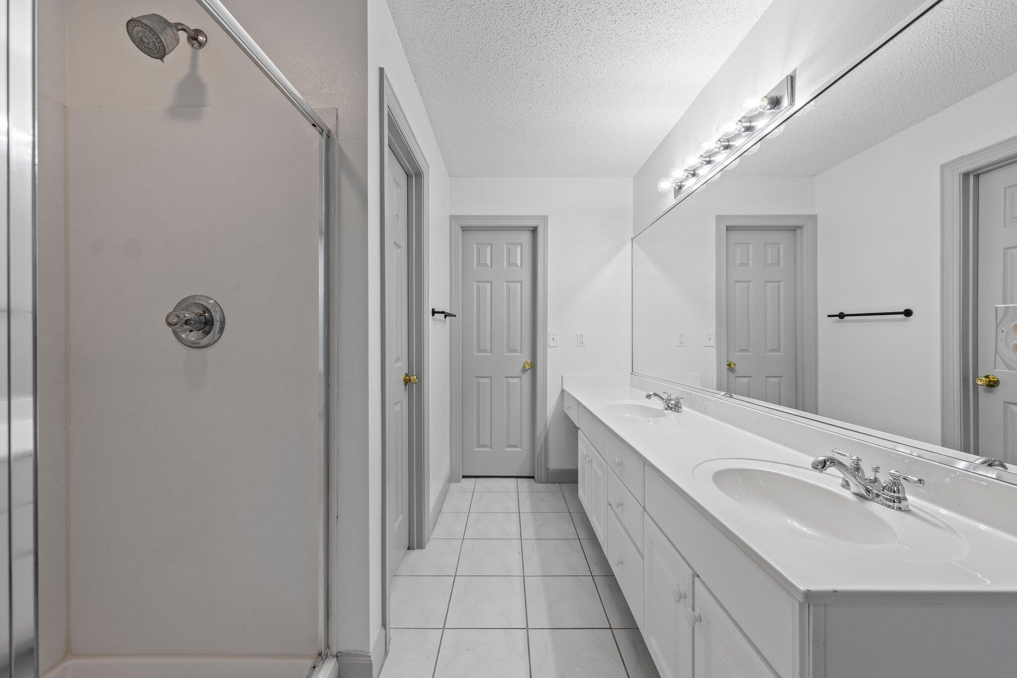 HUNTINGTON S/D PH 3 - Residential Lease