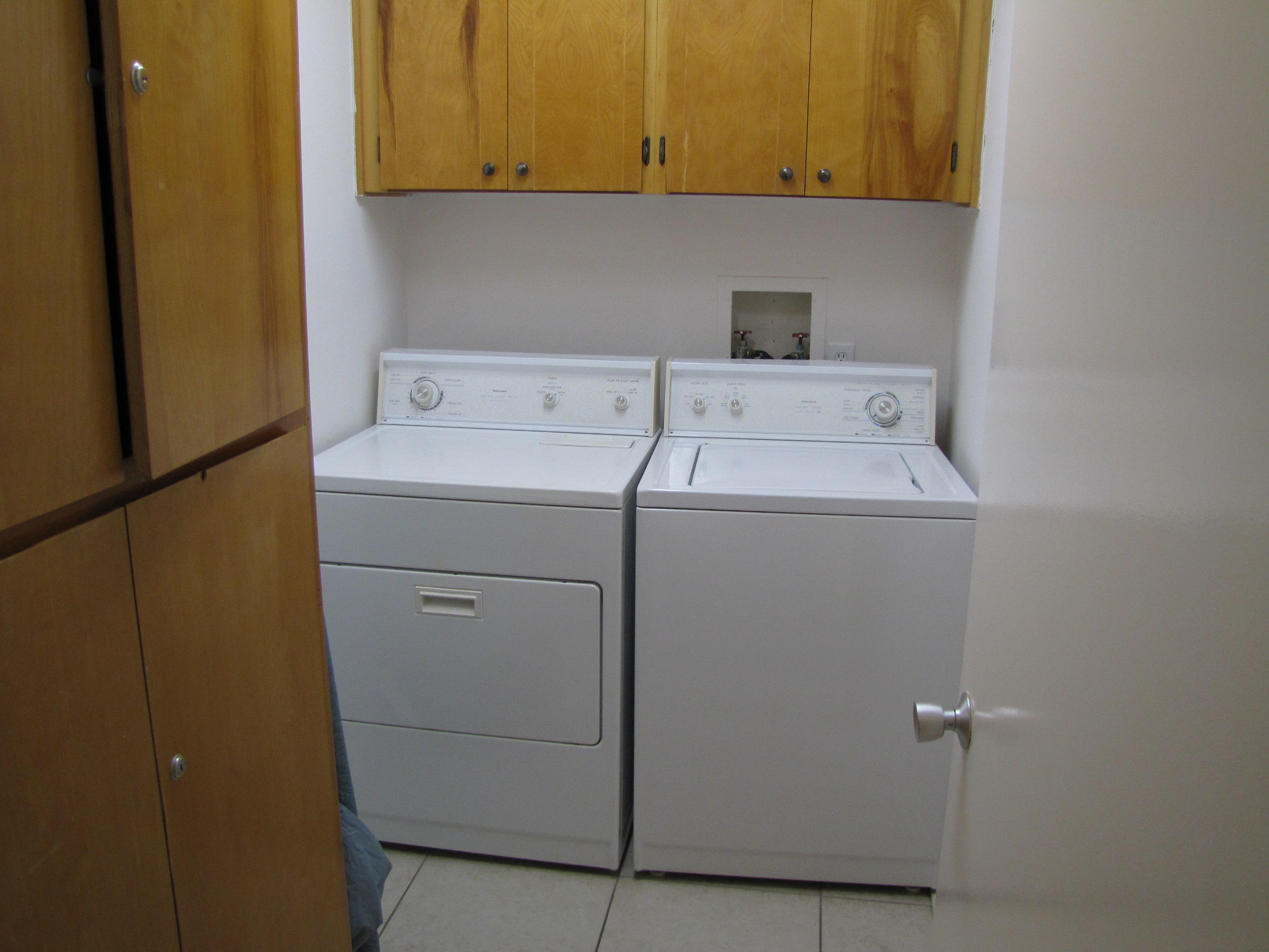 VENUS CONDO - Residential