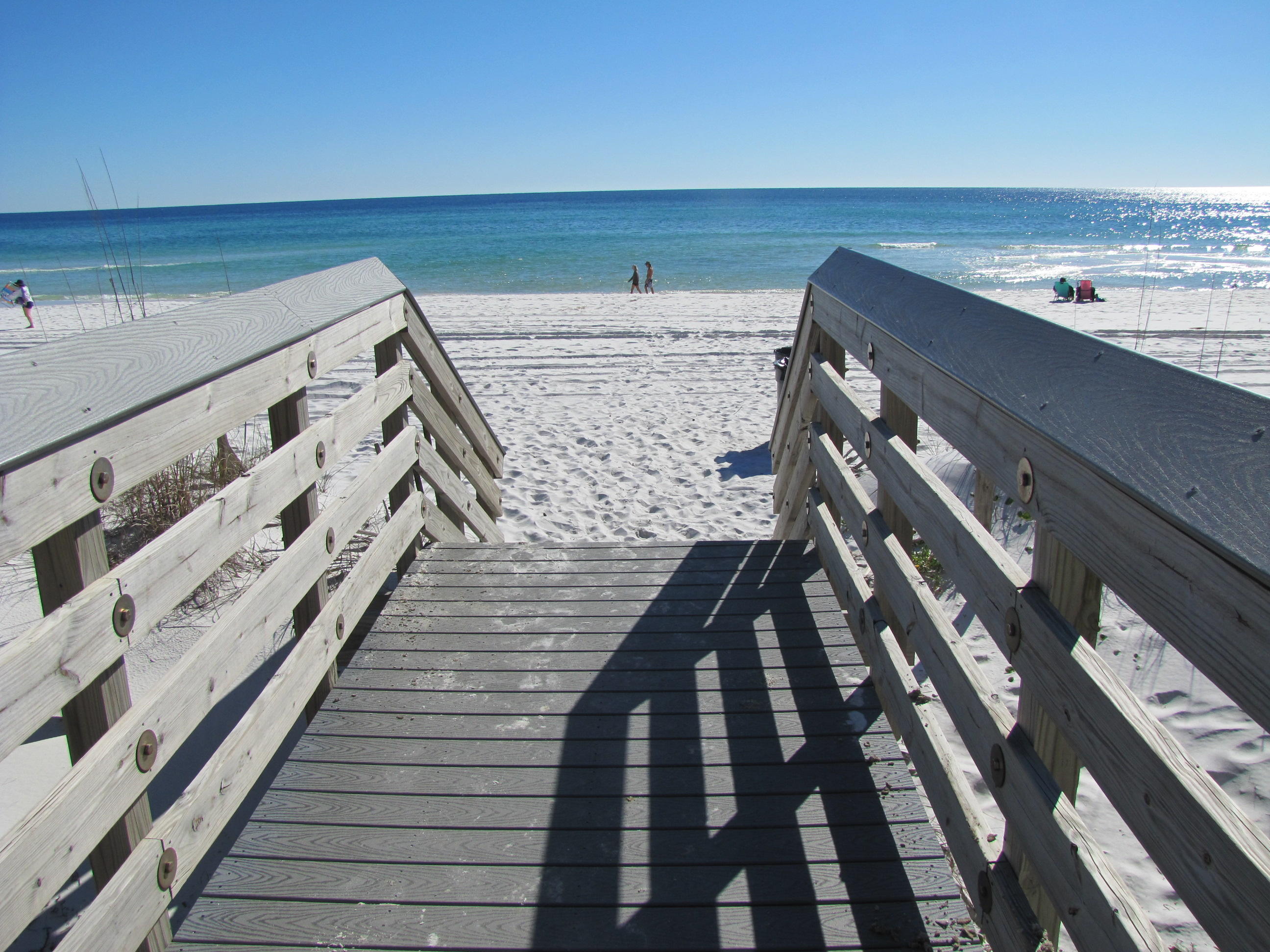 VENUS CONDO - Residential