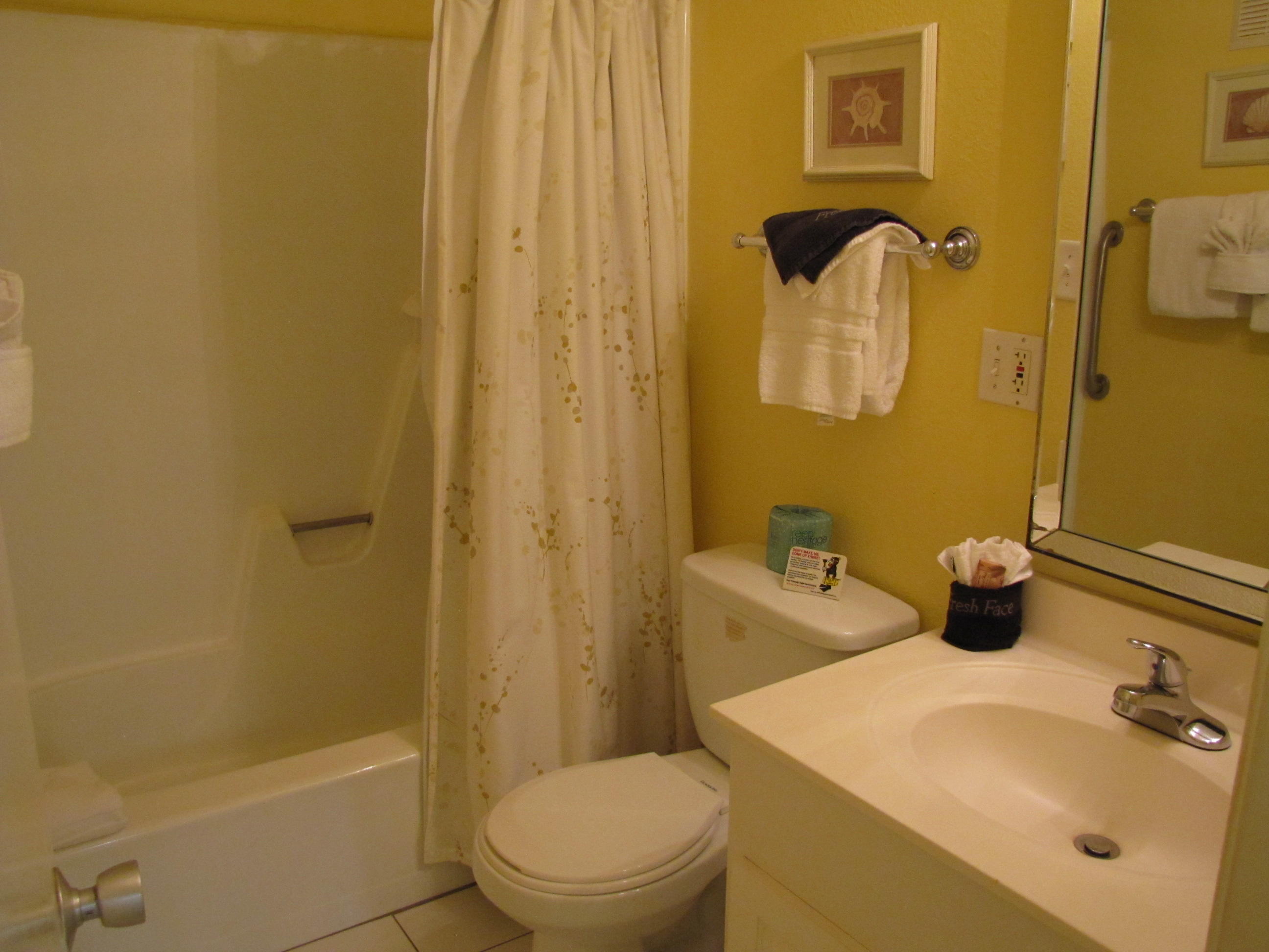 VENUS CONDO - Residential