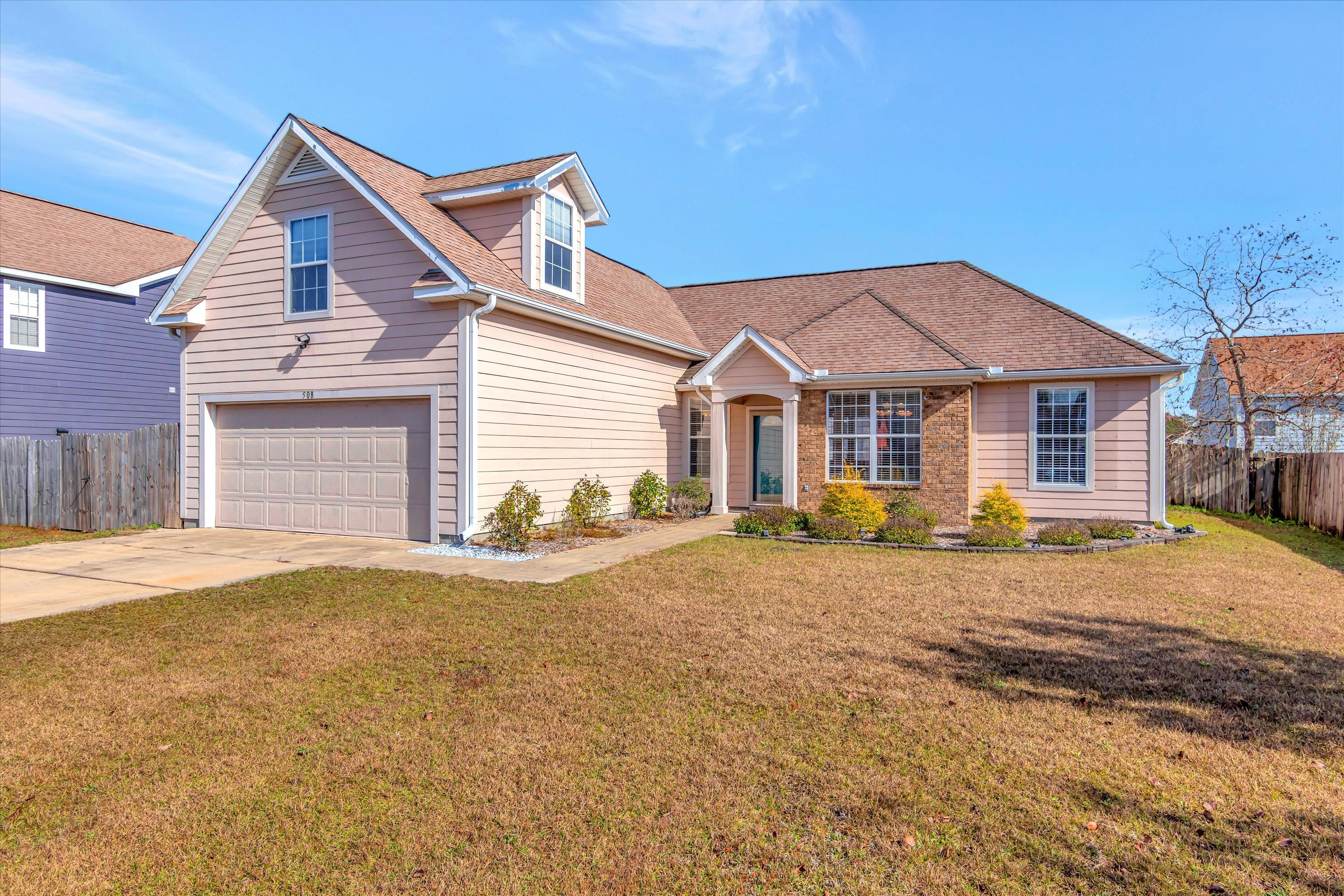 SANDY RIDGE ESTATES - Residential