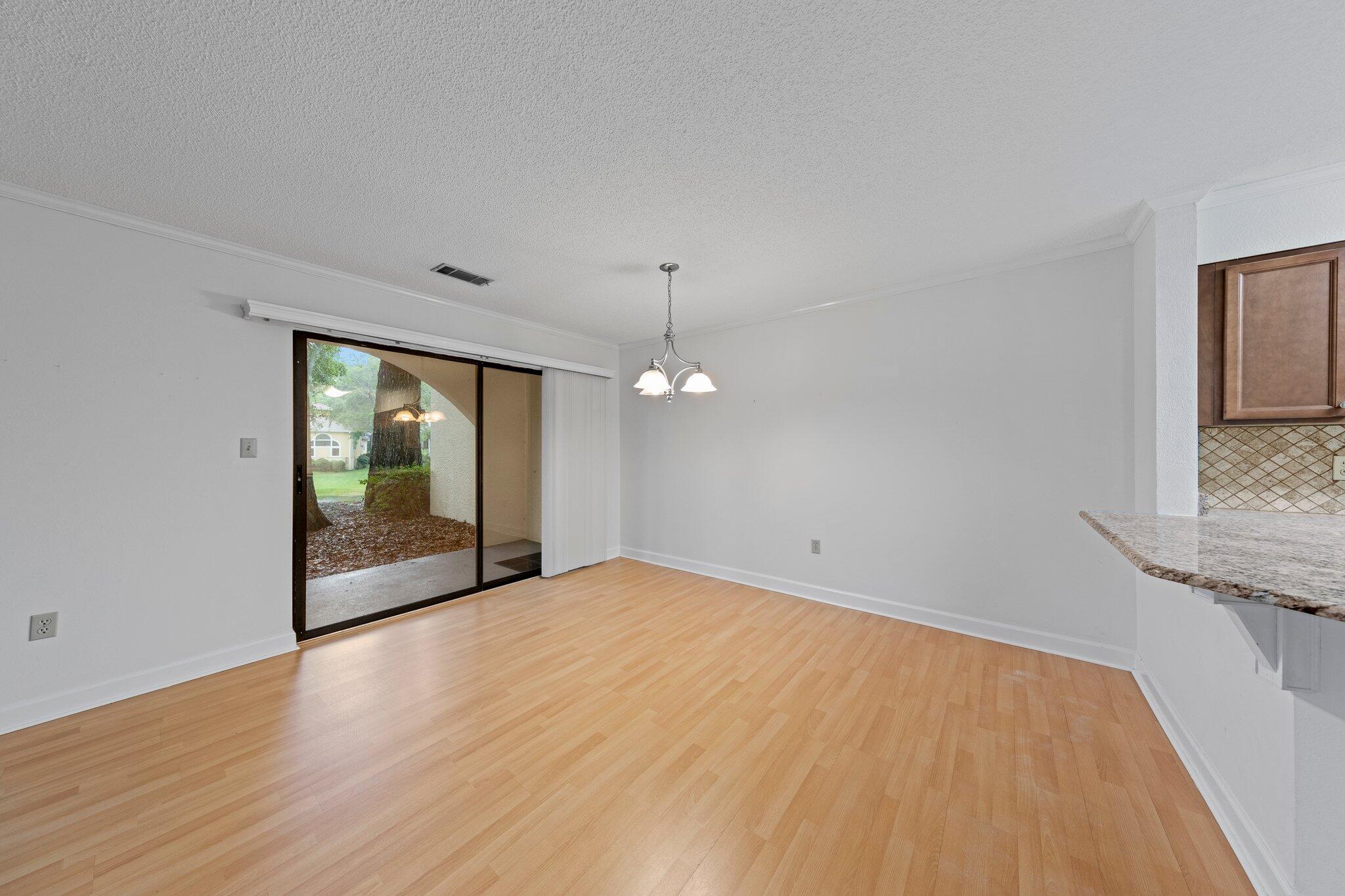 LAKESIDE CONDO AT BLUEWATER BAY - Residential